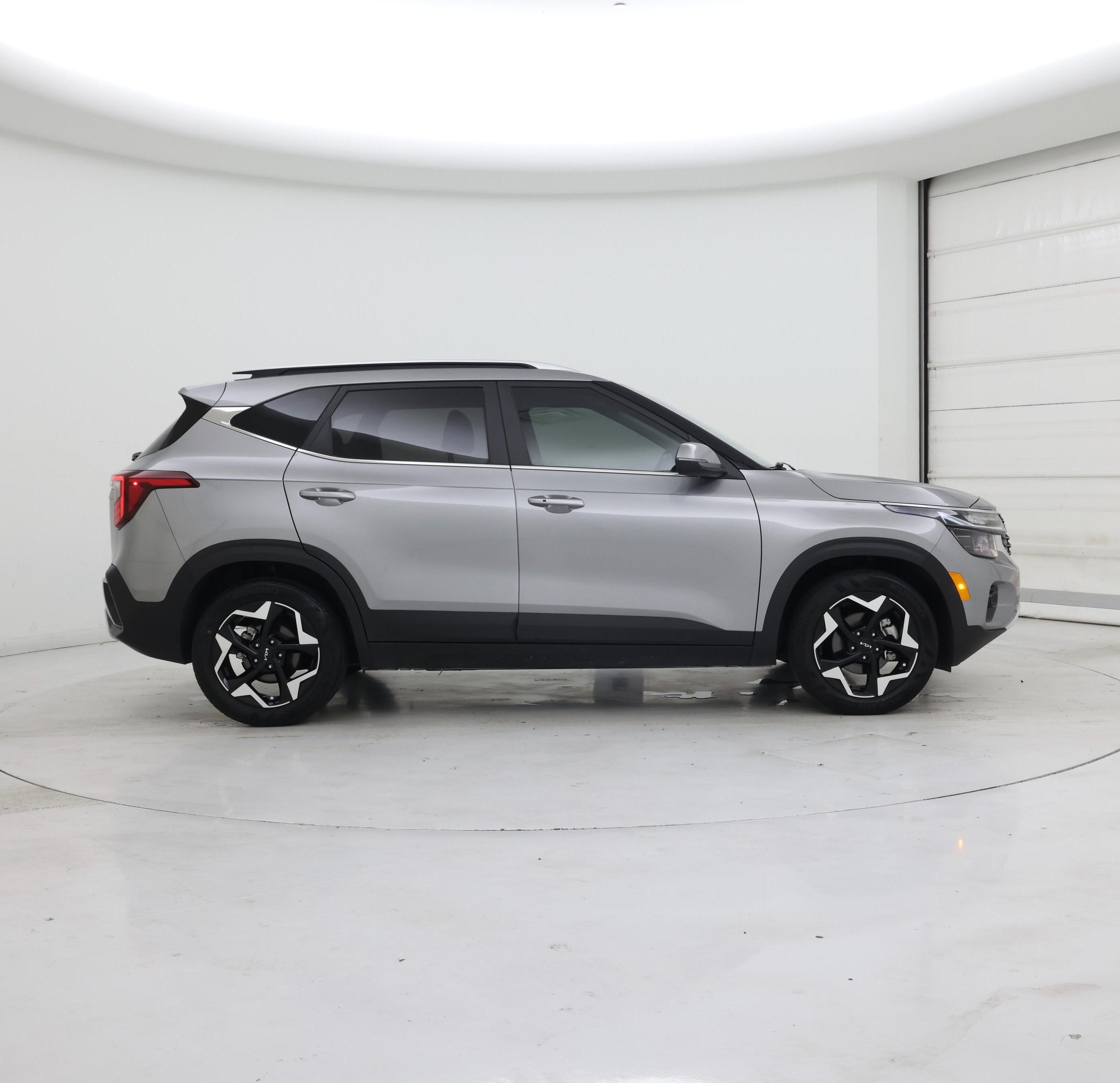 Thumbnail: 2024 Kia Seltos - 7