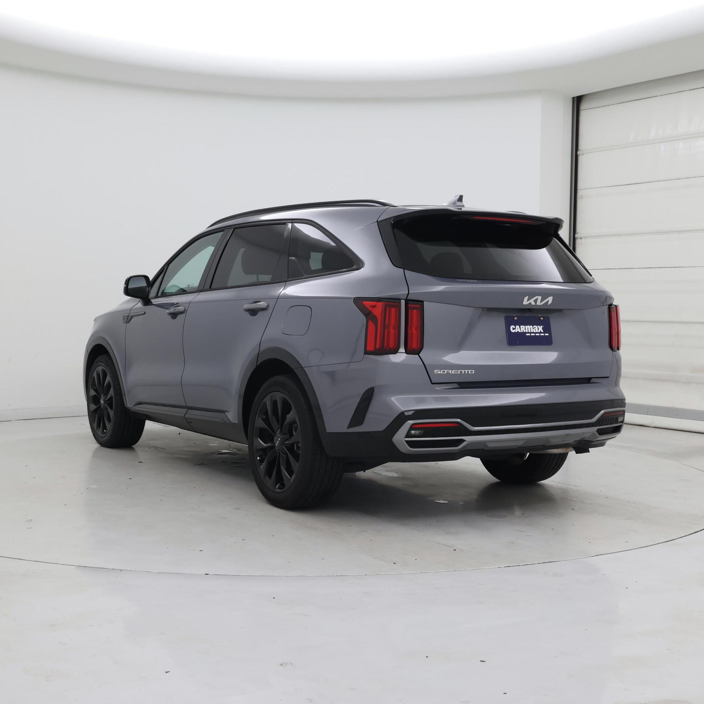 Thumbnail: 2023 Kia Sorento - 2