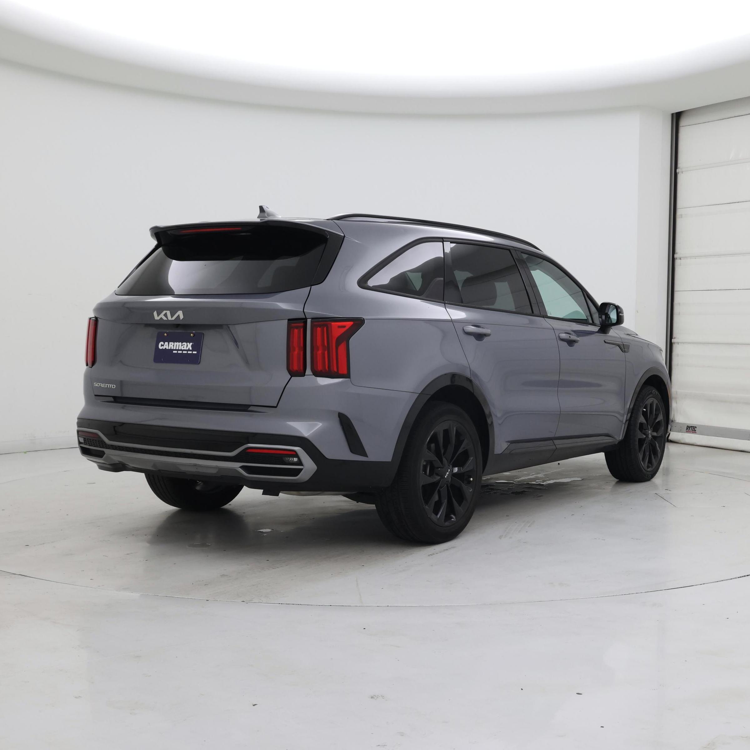Thumbnail: 2023 Kia Sorento - 8
