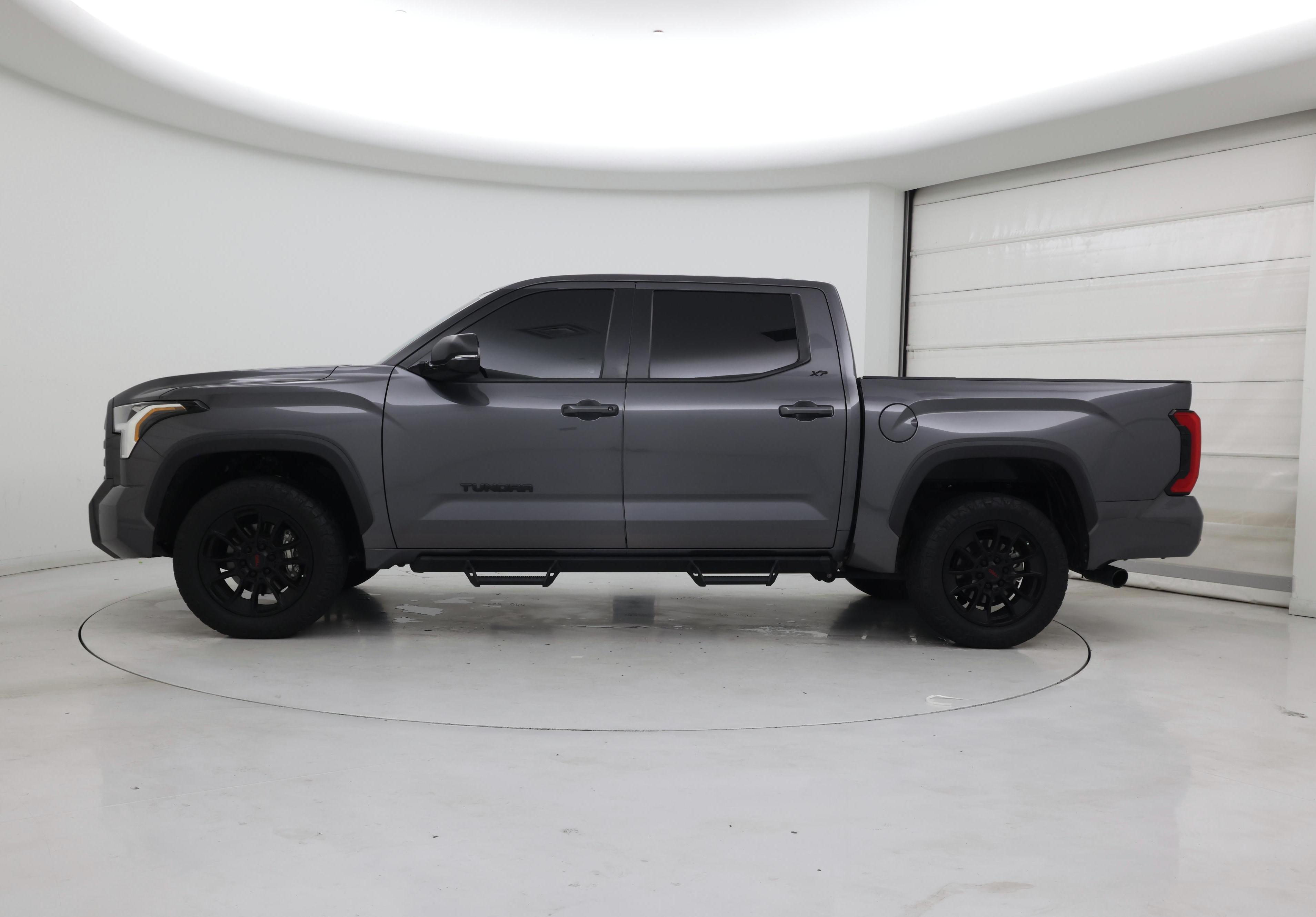Thumbnail: 2024 Toyota Tundra - 3