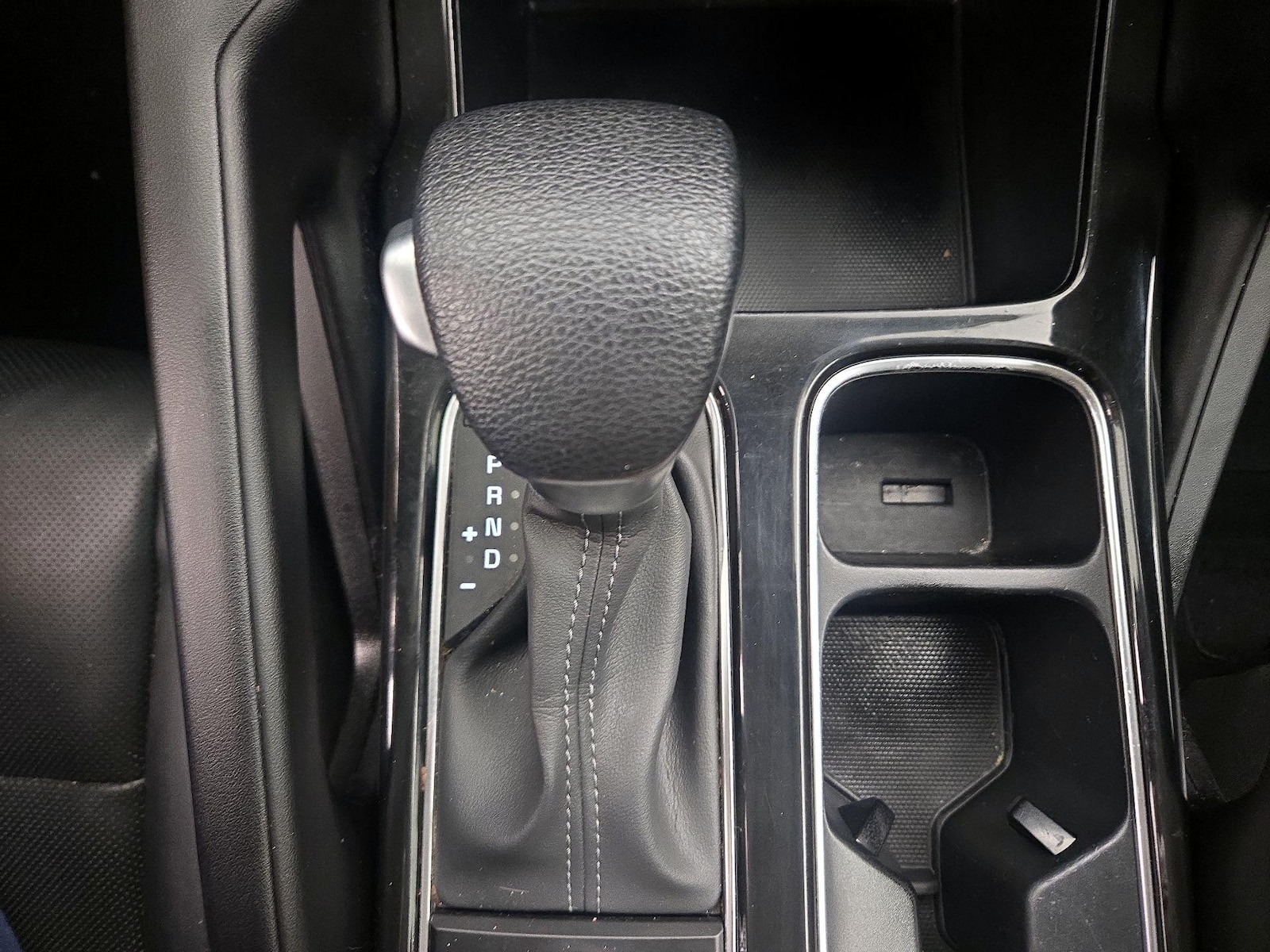 2024 Kia Telluride LX - Photo 19