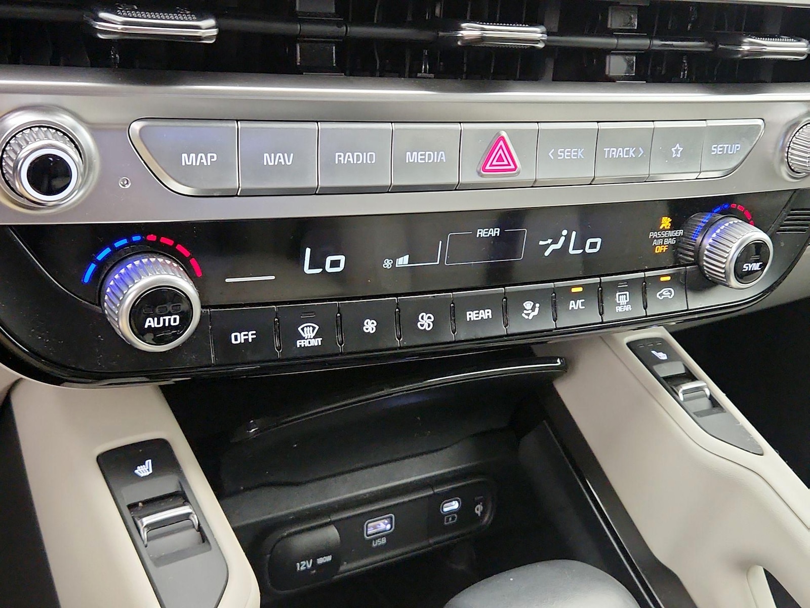2025 Kia Telluride S - Photo 17