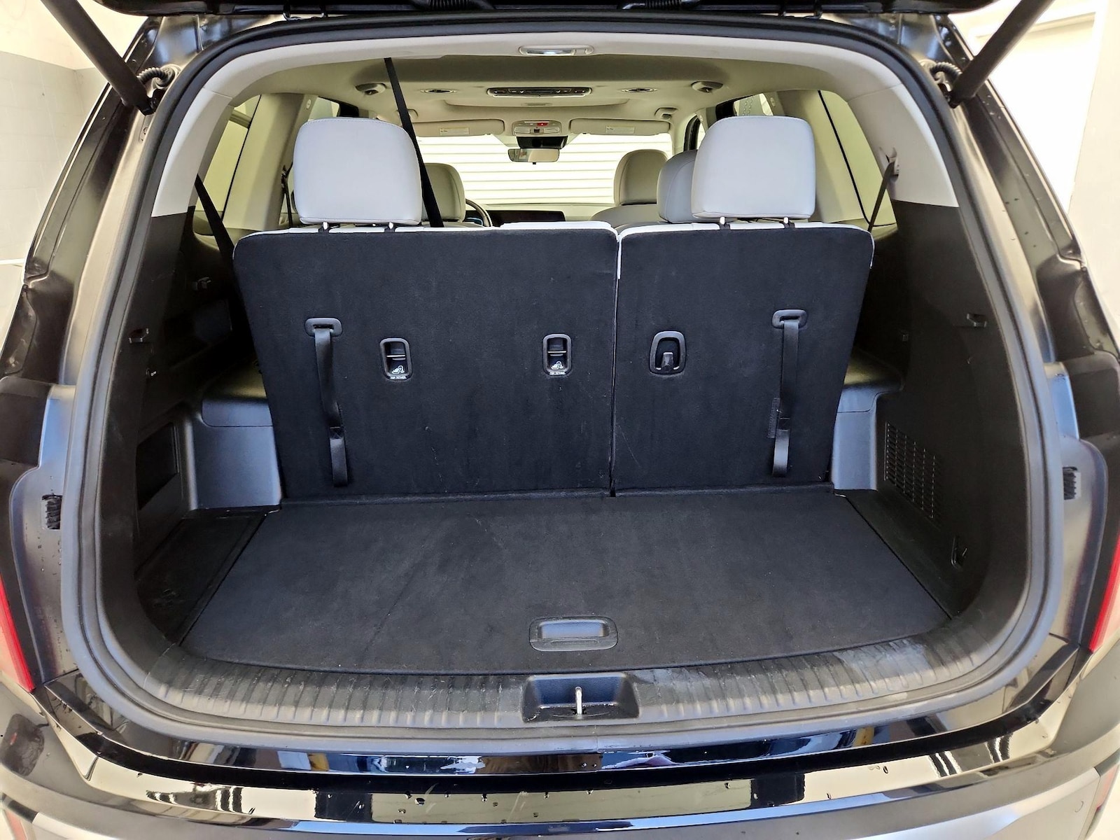 2025 Kia Telluride S - Photo 21