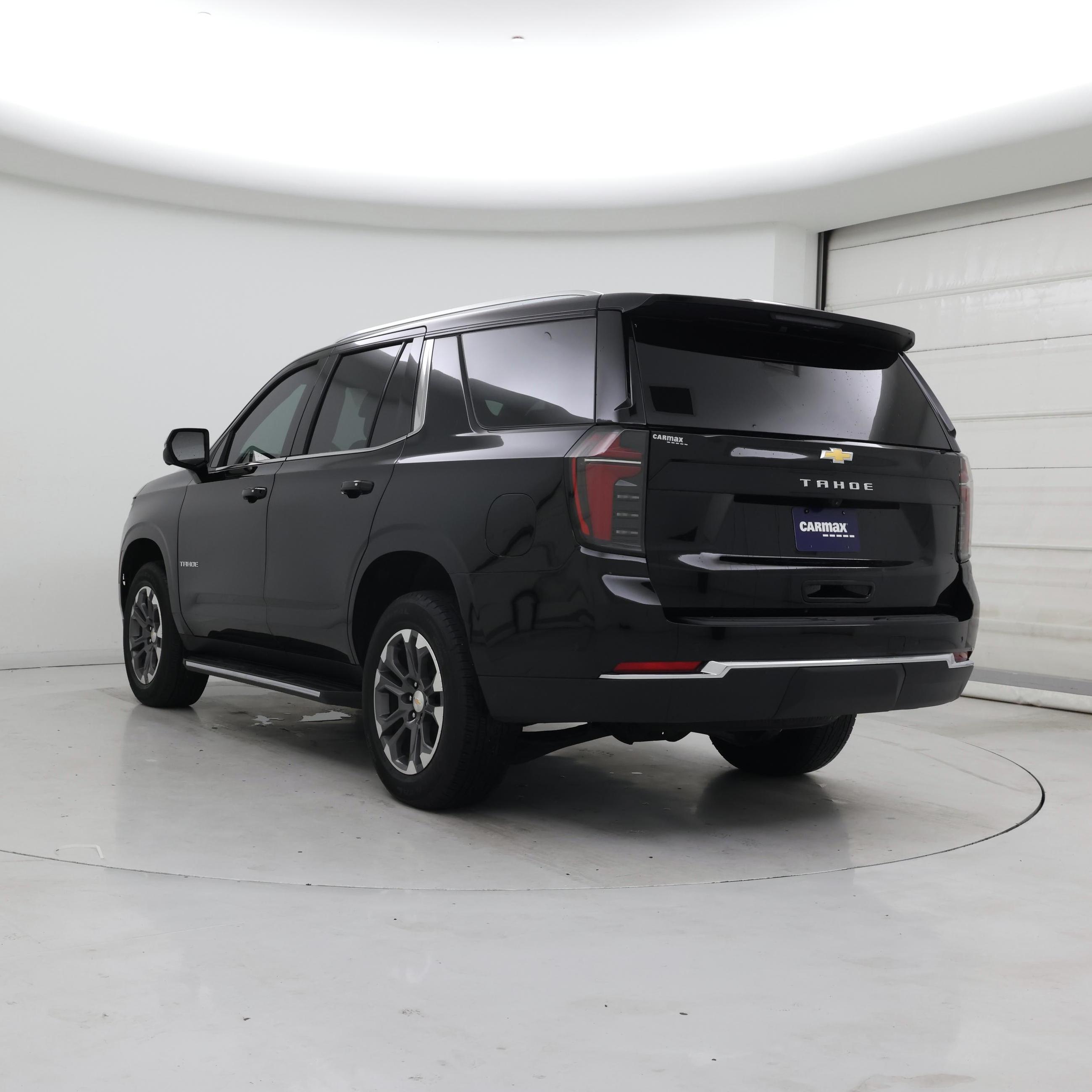 Thumbnail: 2025 Chevrolet Tahoe - 2