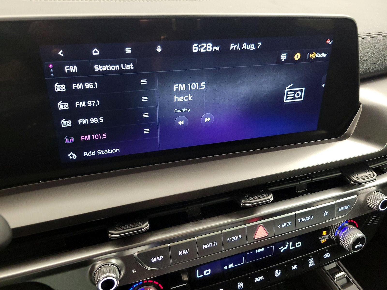 2025 Kia Telluride S - Photo 17