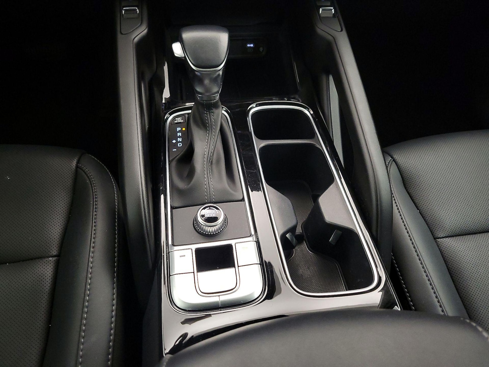 2025 Kia Telluride S - Photo 19