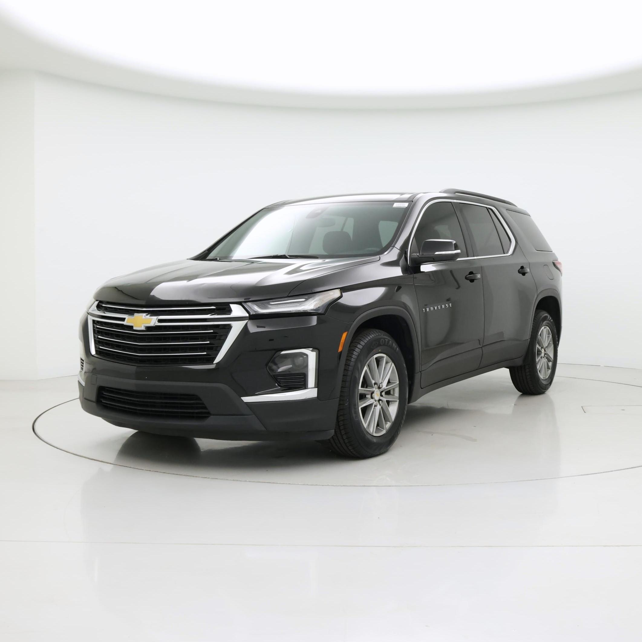 Thumbnail: 2023 Chevrolet Traverse - 4