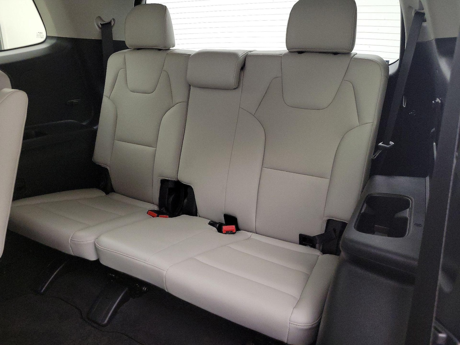 2025 Kia Telluride S - Photo 22