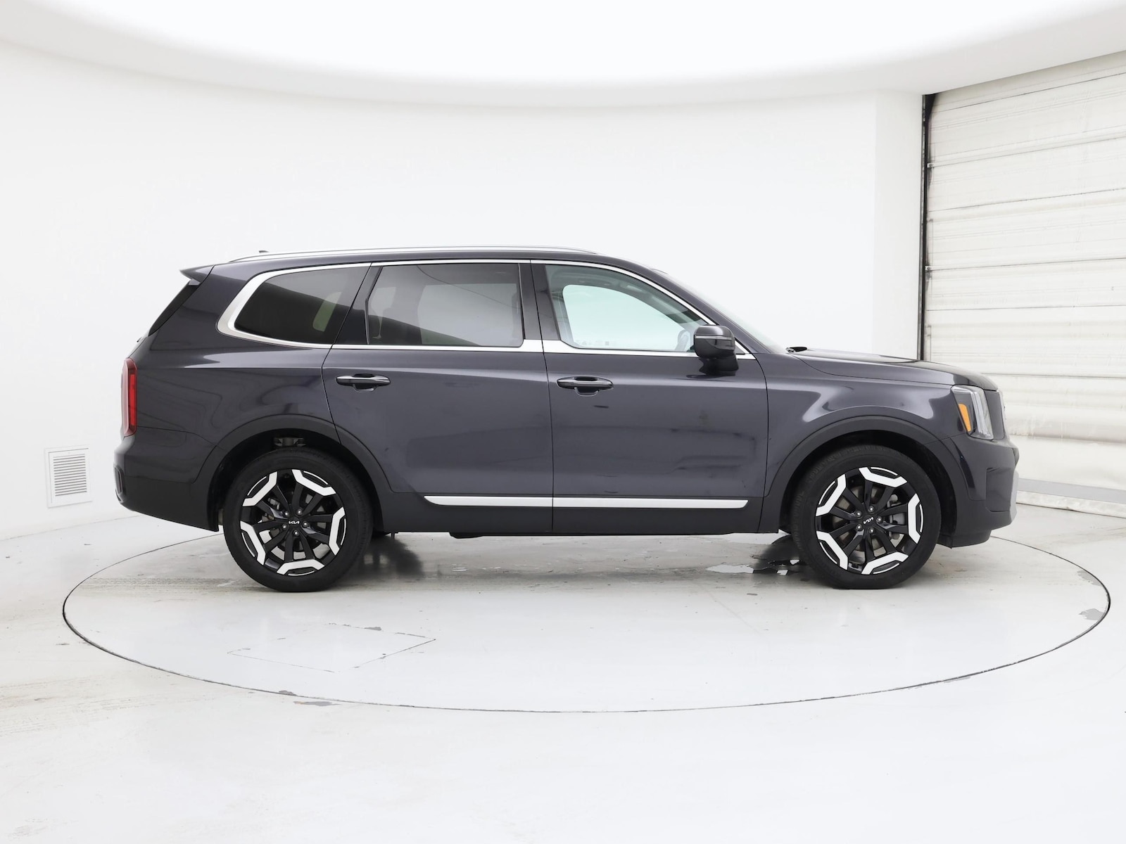 2025 Kia Telluride S - Photo 8