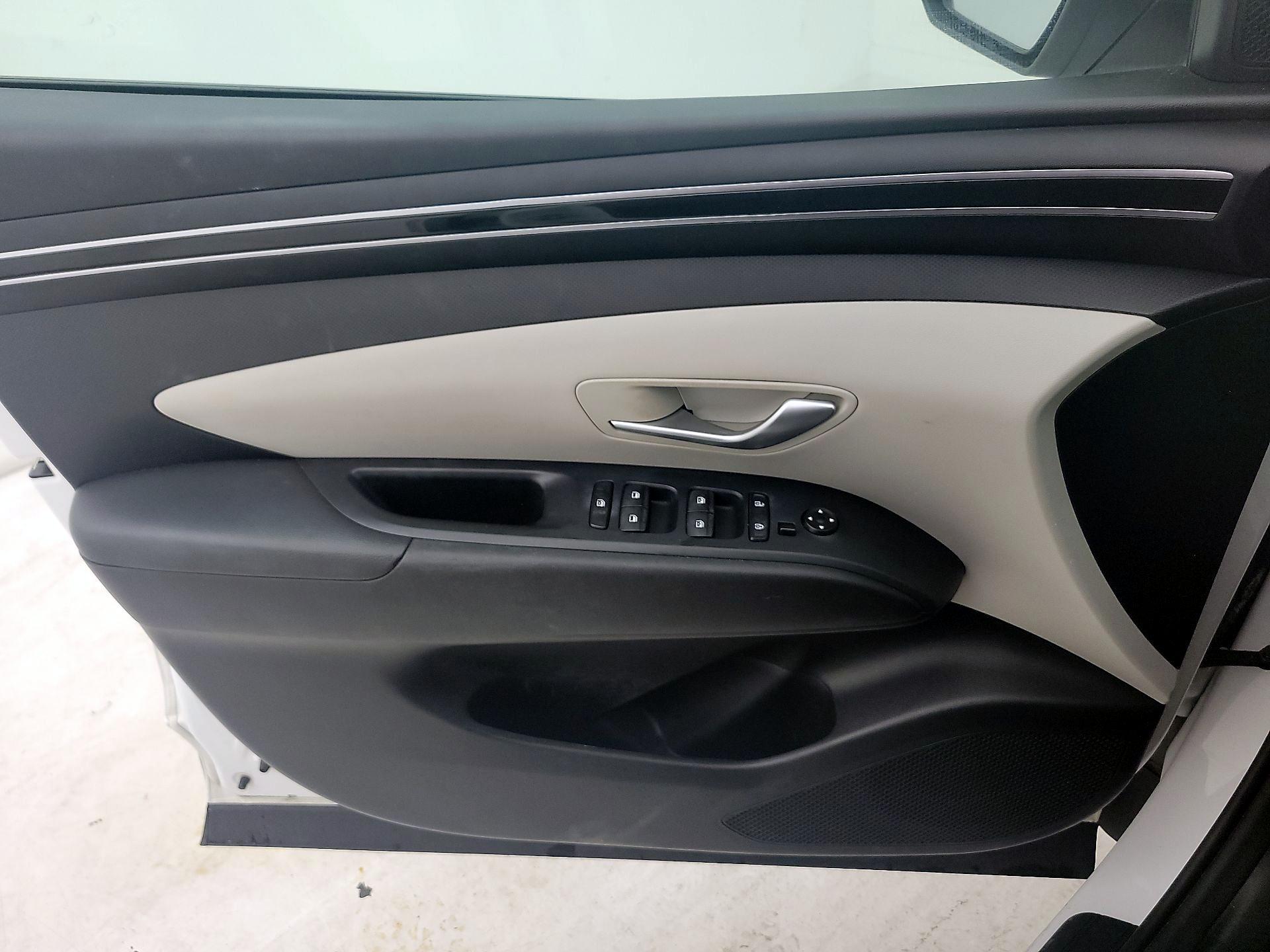 Thumbnail: 2023 Hyundai Tucson - 12
