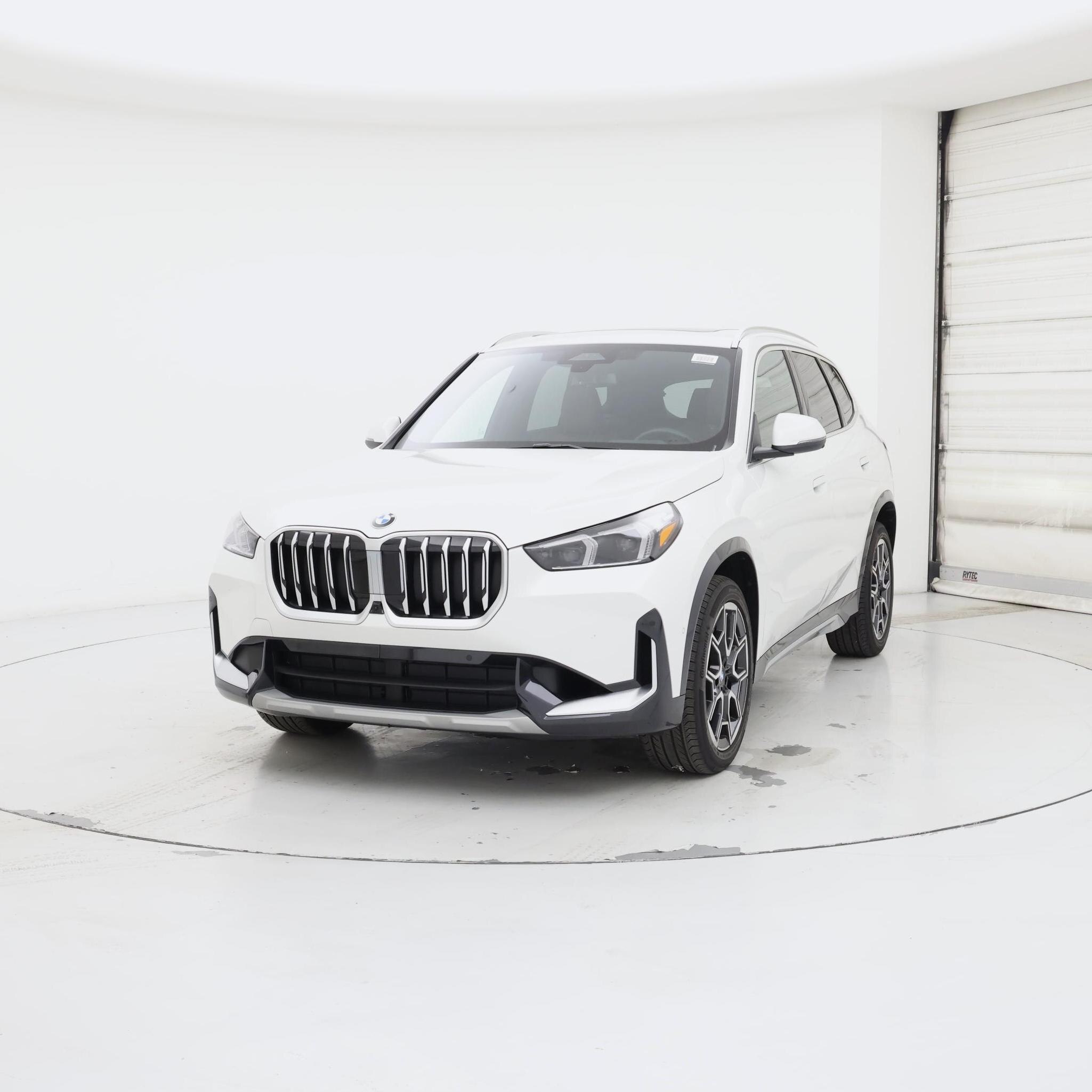 Thumbnail: 2026 BMW X1 - 4