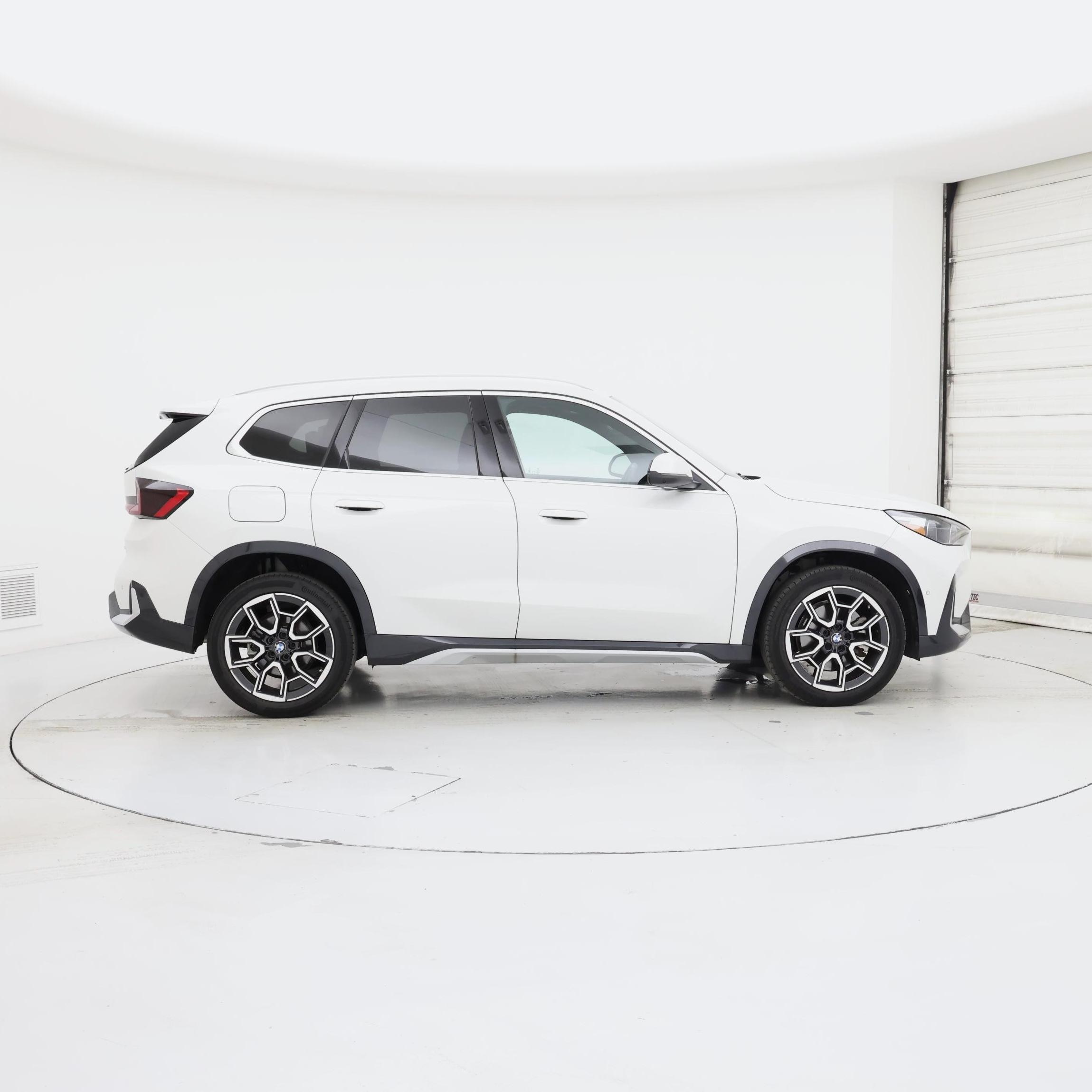 Thumbnail: 2026 BMW X1 - 7