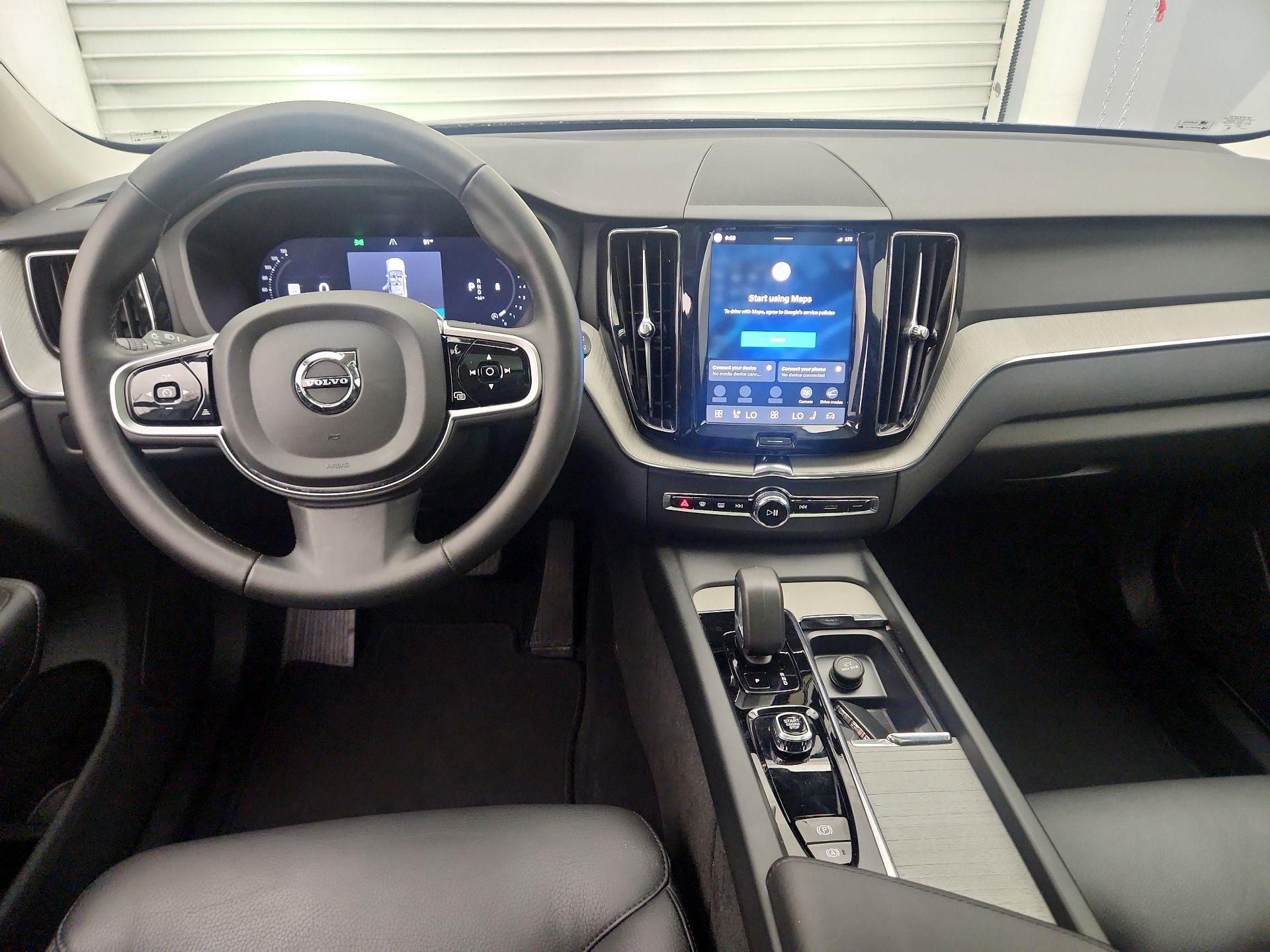 Thumbnail: 2025 Volvo XC60 - 9