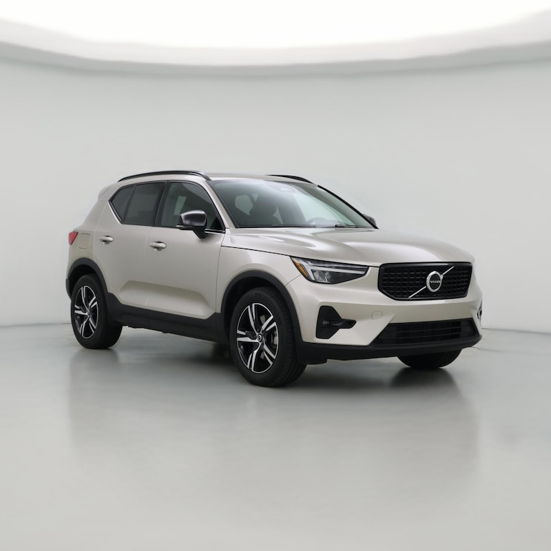 2023 Volvo XC40 B4 Plus Dark Theme