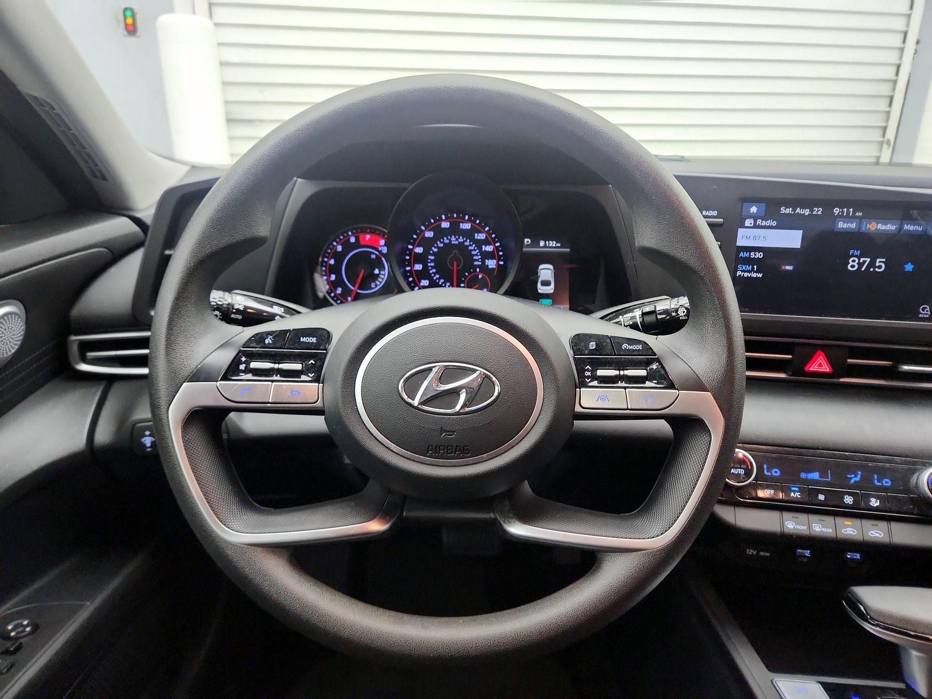 Thumbnail: 2023 Hyundai Elantra - 10