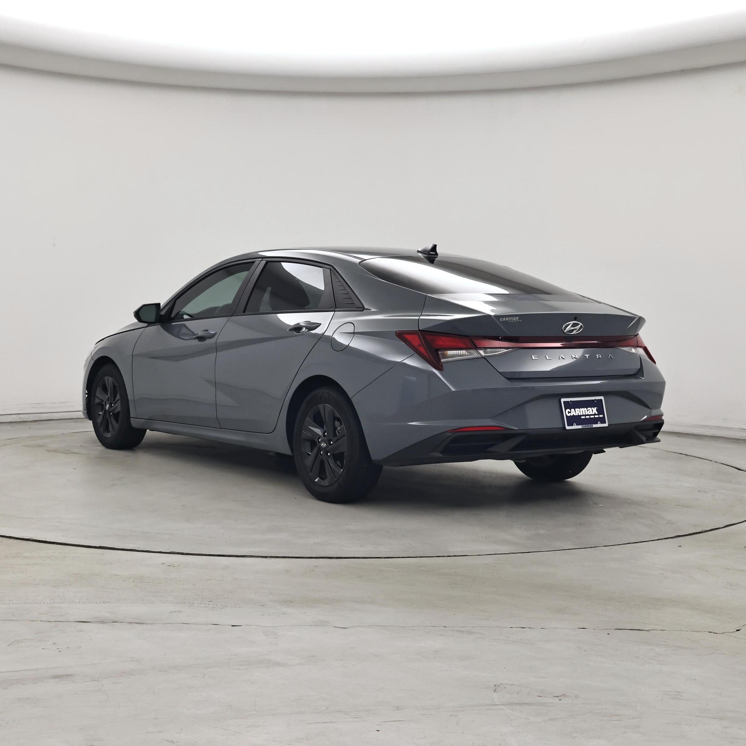 Thumbnail: 2023 Hyundai Elantra - 2