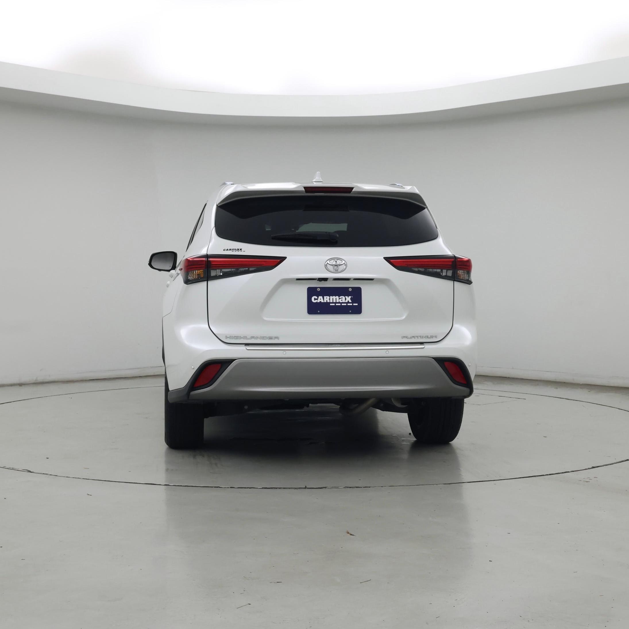 Thumbnail: 2023 Toyota Highlander - 6