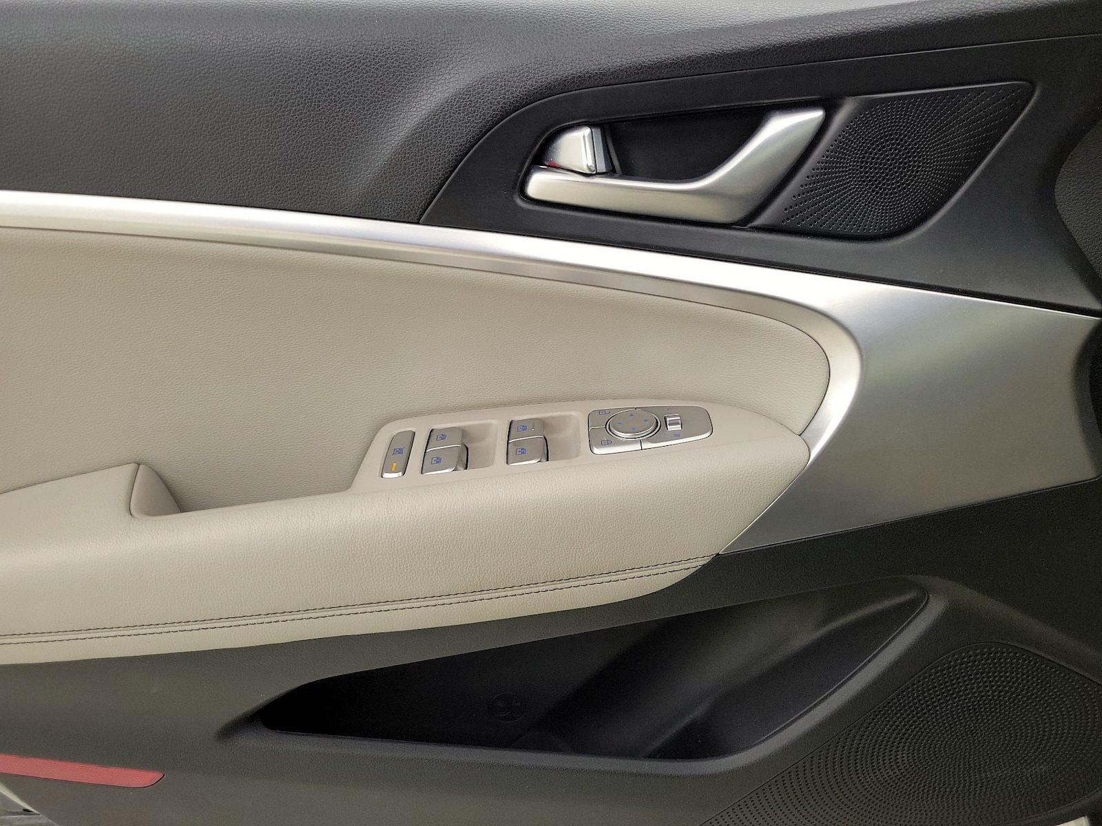 2020 GENESIS G70 Standard - Photo 13