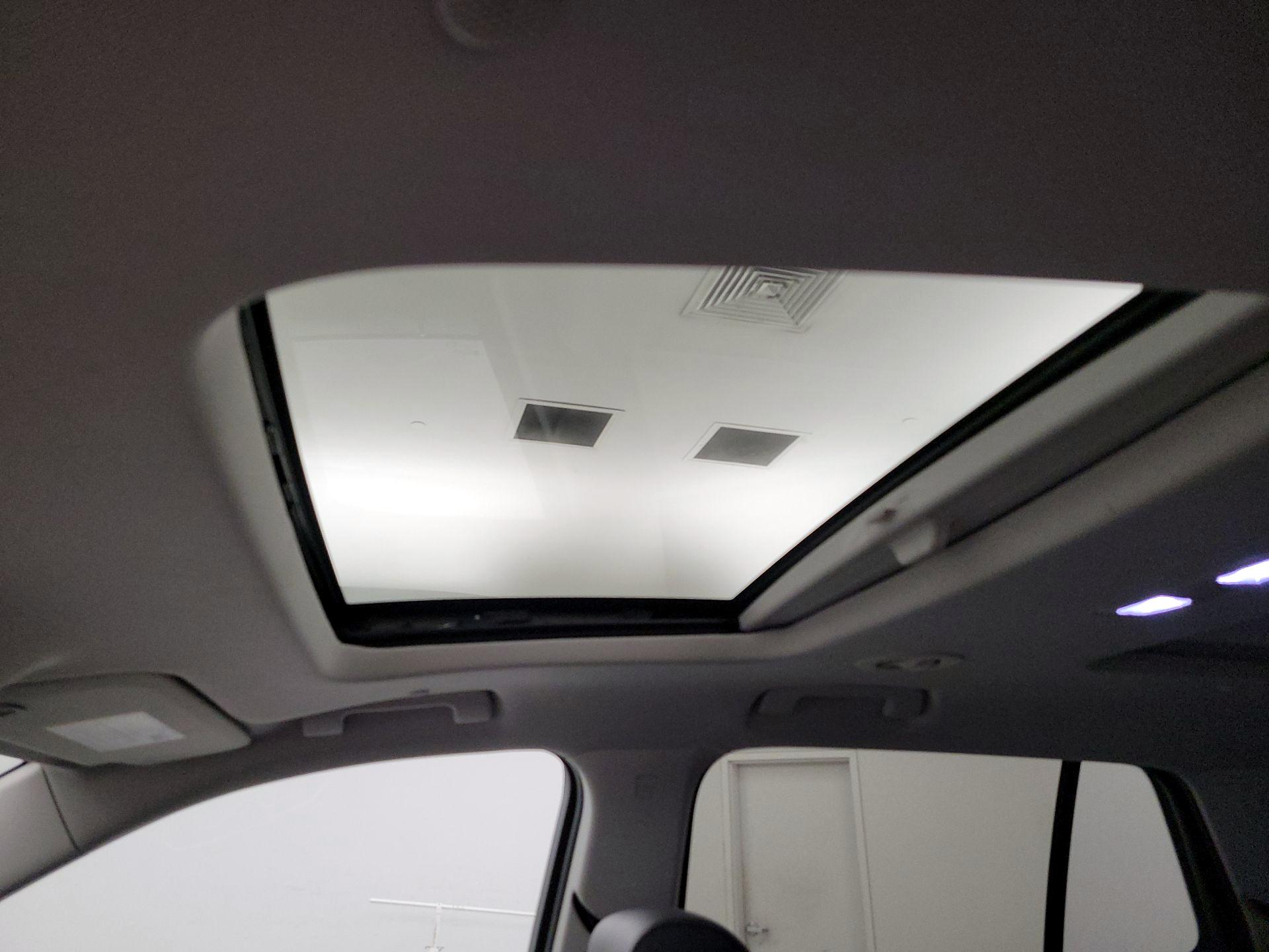 Thumbnail: 2021 Chevrolet Traverse - 20