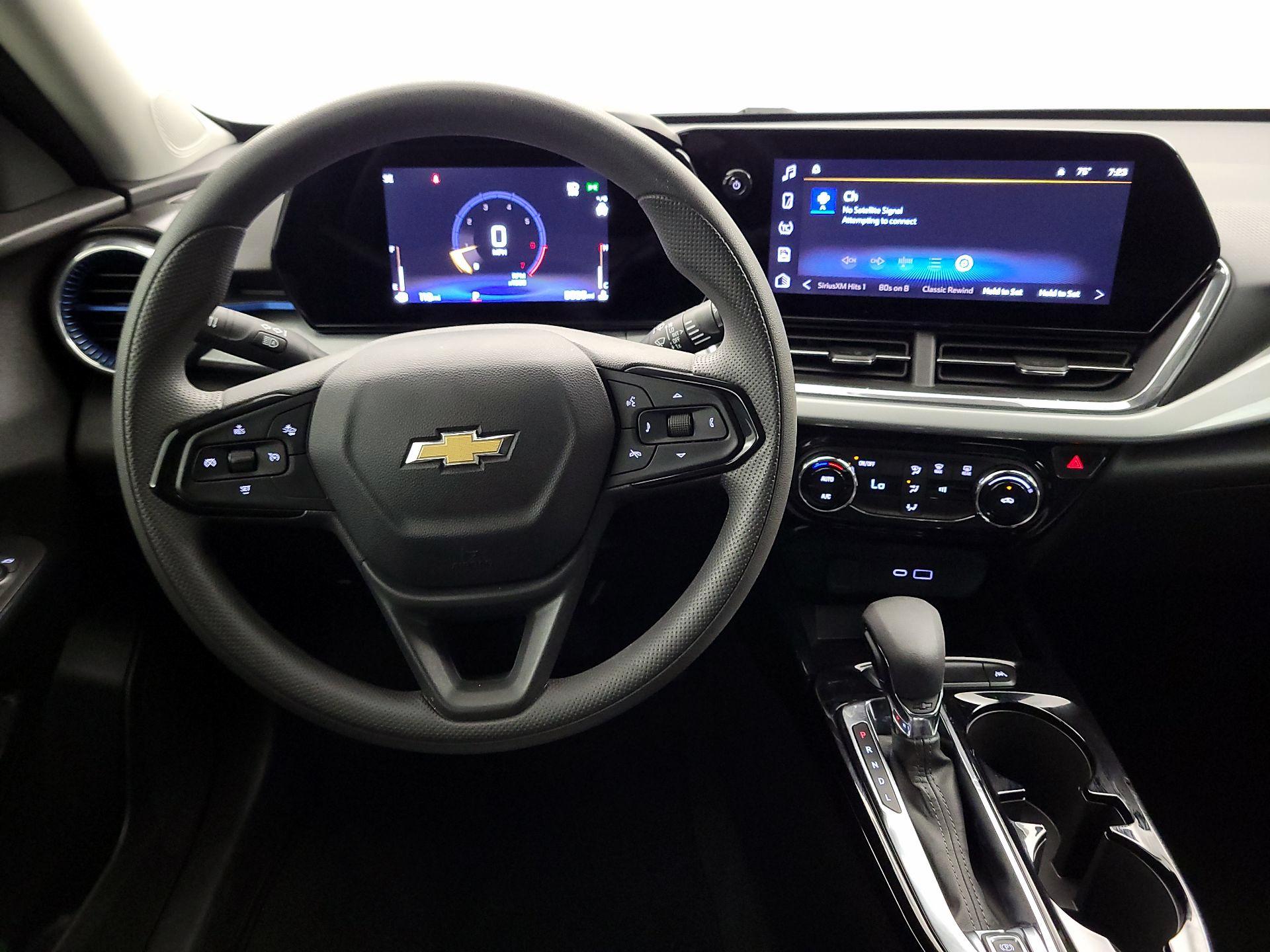 Thumbnail: 2025 Chevrolet Trax - 10