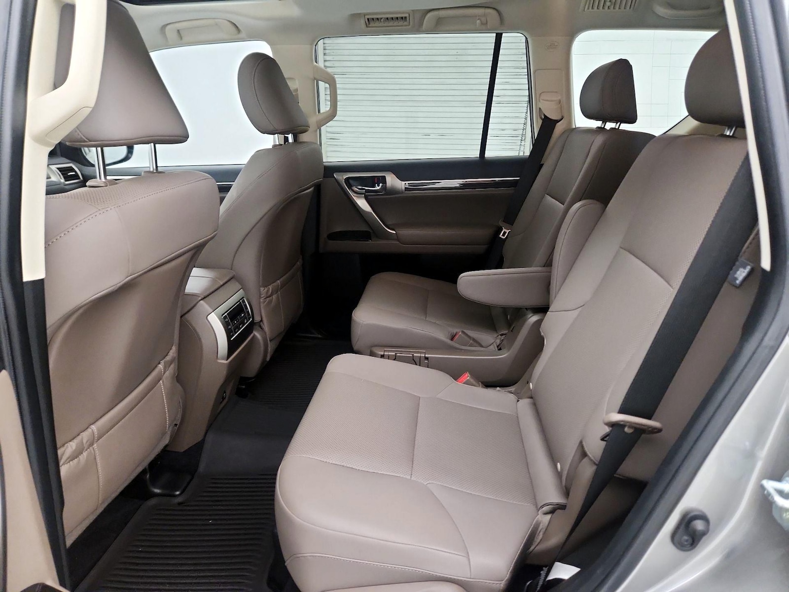 Rear Air Conditioning