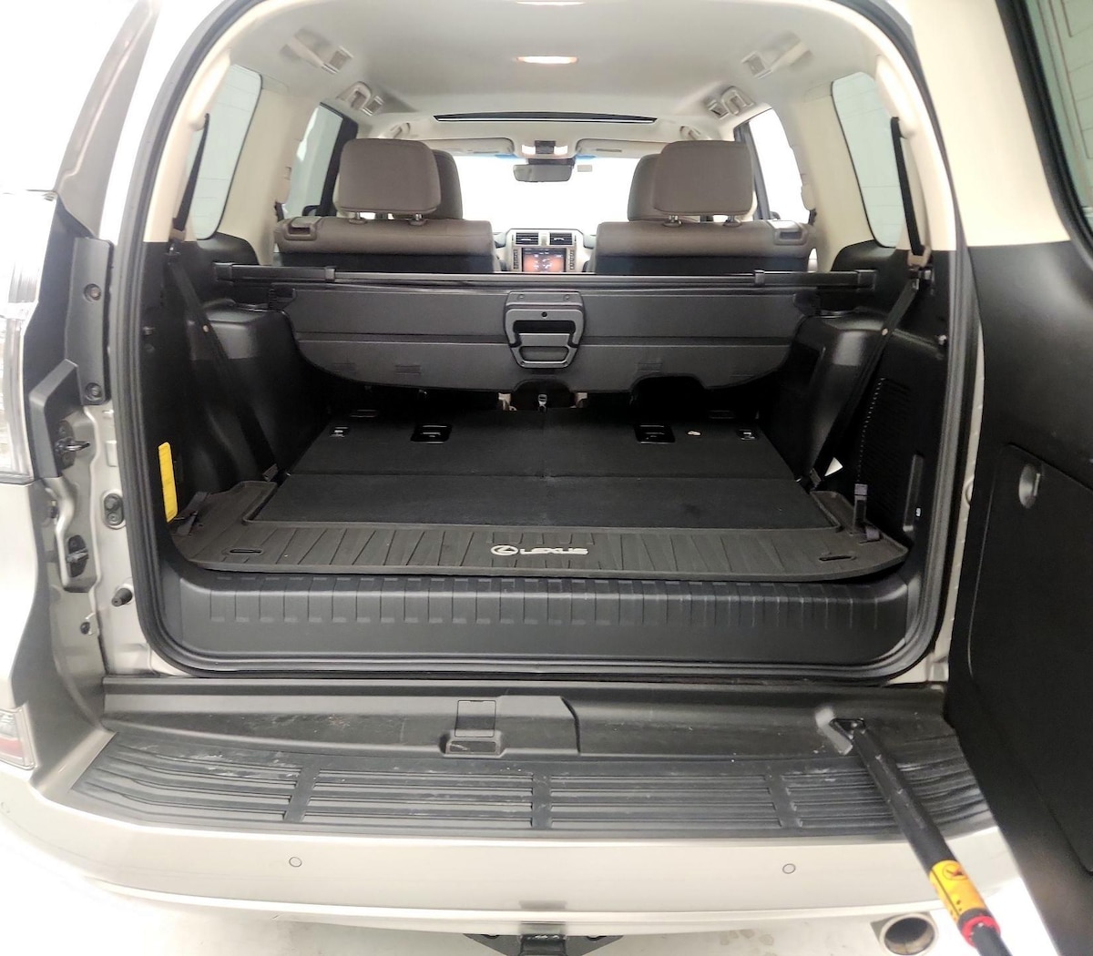 Trunk/Cargo (Seats Up)