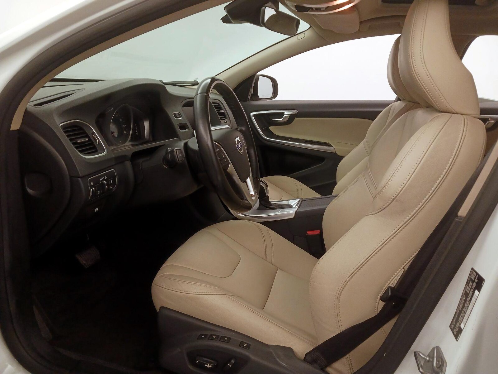 Power Seat(s) & Leather Seats