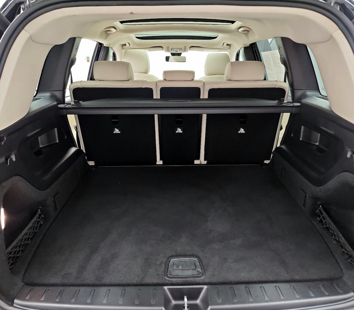 Trunk/Cargo (Seats Up)