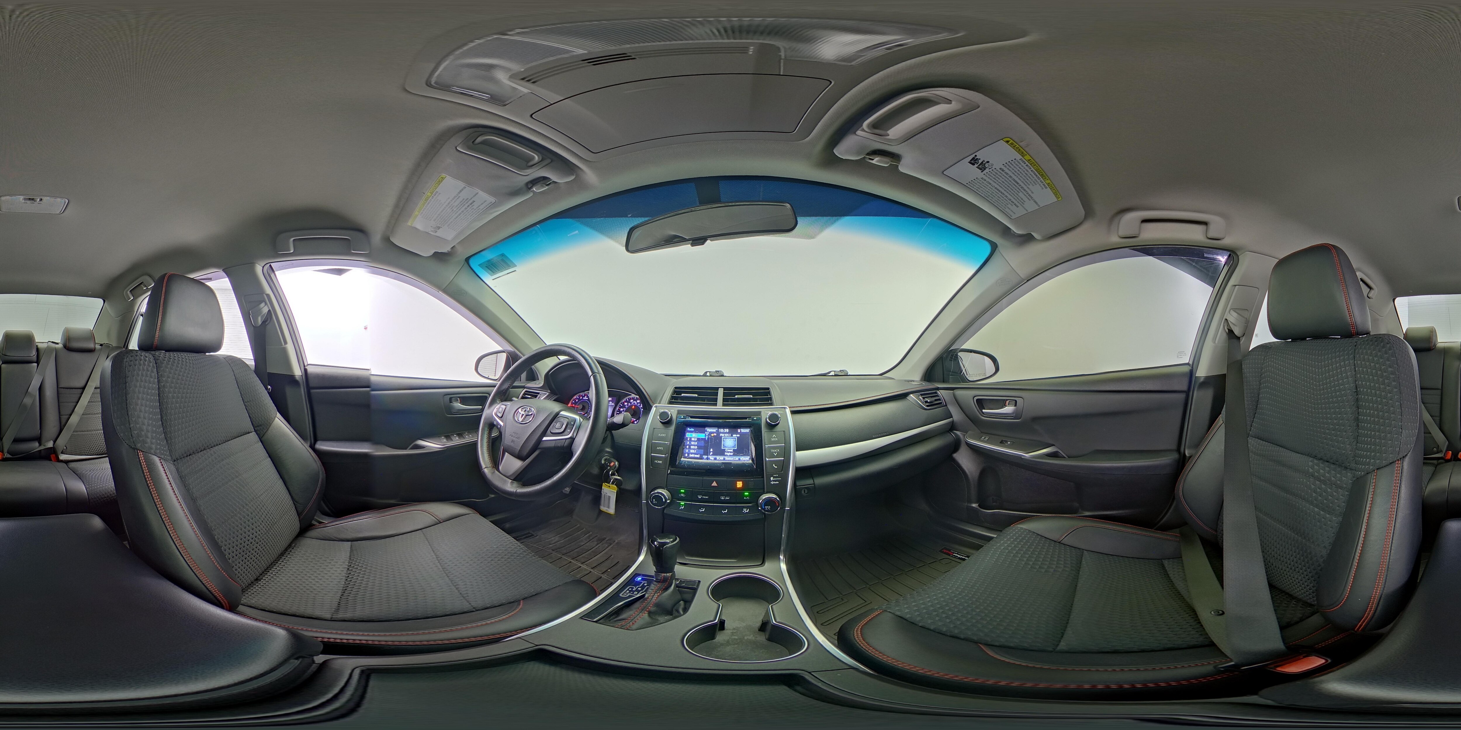 2015 Toyota Camry SE - Photo 24