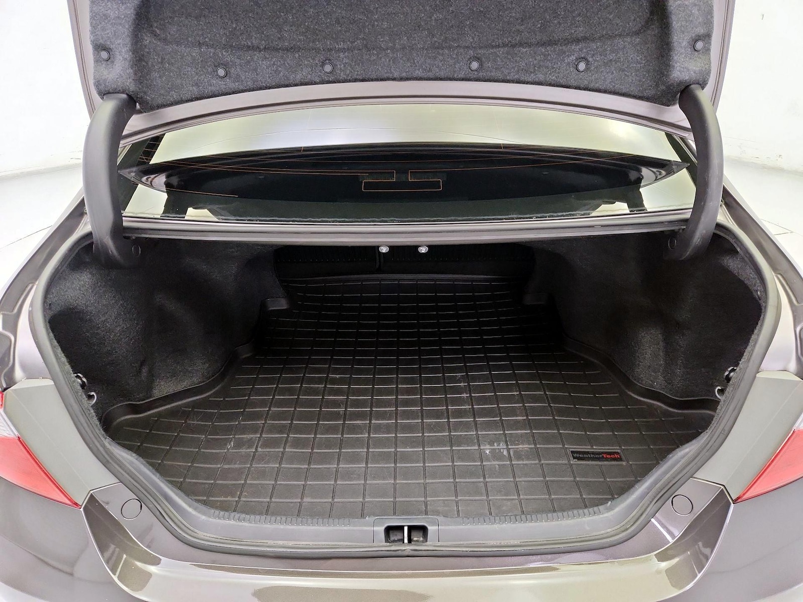 2015 Toyota Camry SE - Photo 21
