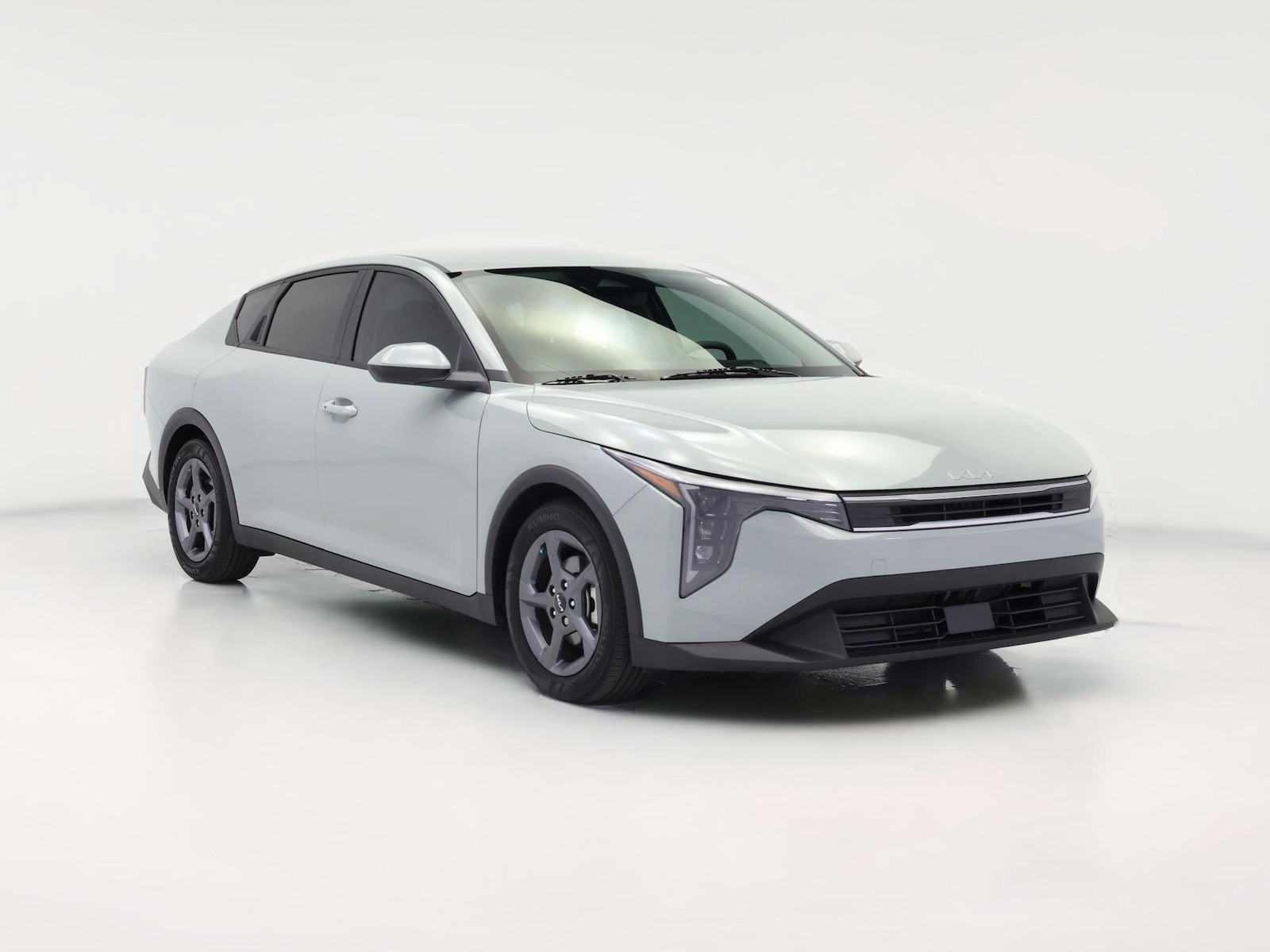 2025 Kia K4 LXS - Photo 1
