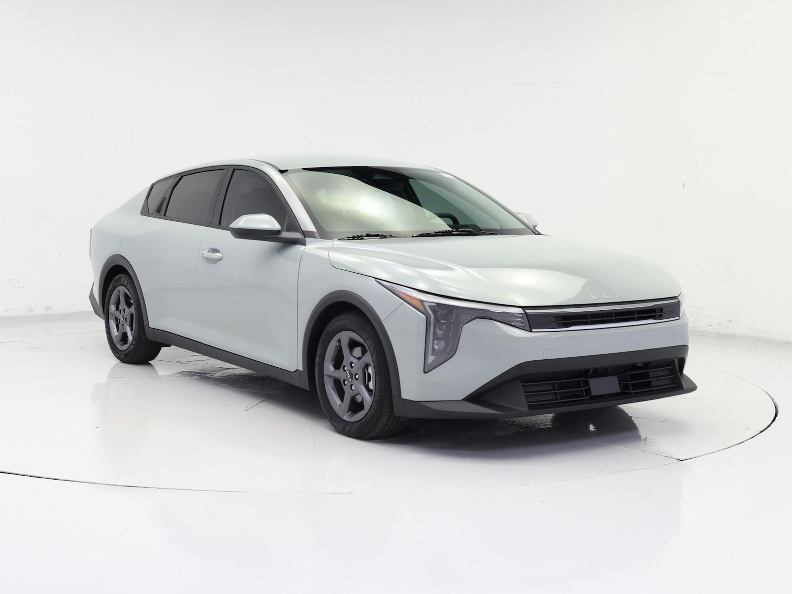 2025 Kia K4 LXS - Photo 2