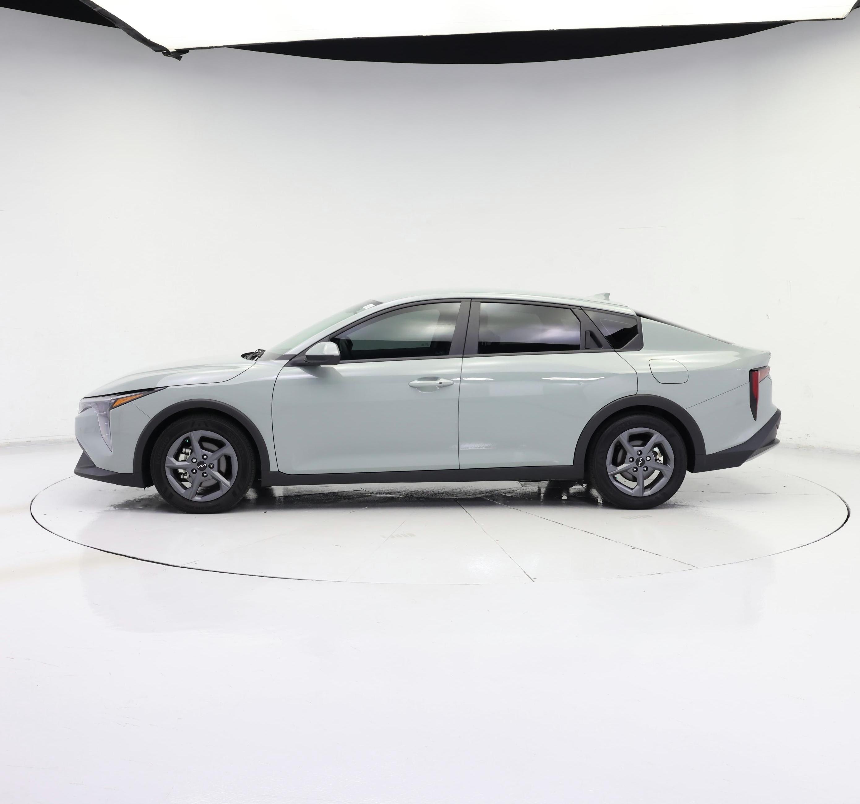 Thumbnail: 2025 Kia K4 - 3
