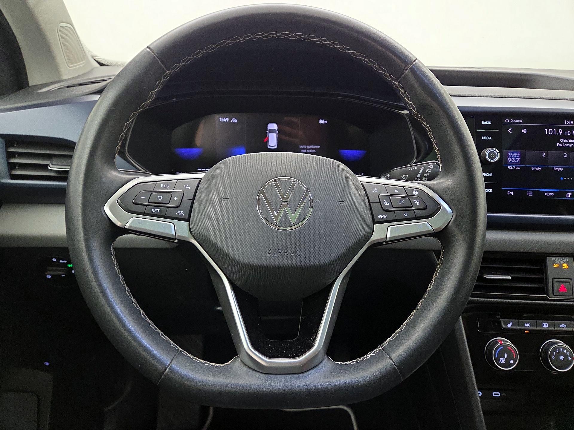 Thumbnail: 2023 Volkswagen Taos - 10