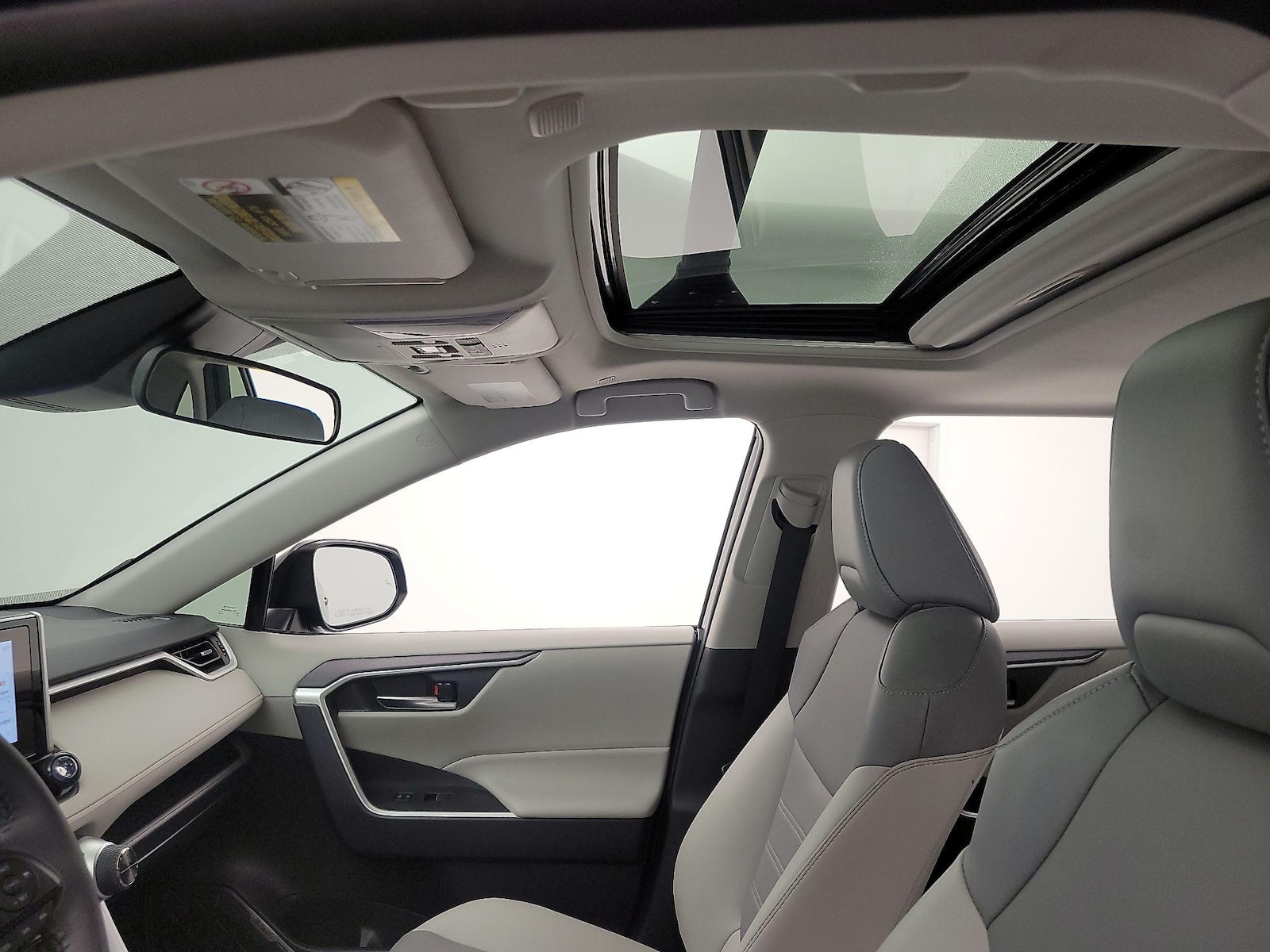 2025 Toyota RAV4 XLE Premium - Photo 20
