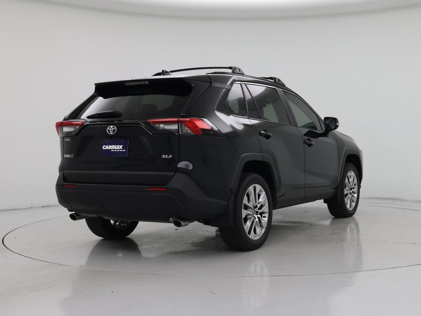 2025 Toyota RAV4 XLE Premium - Photo 9