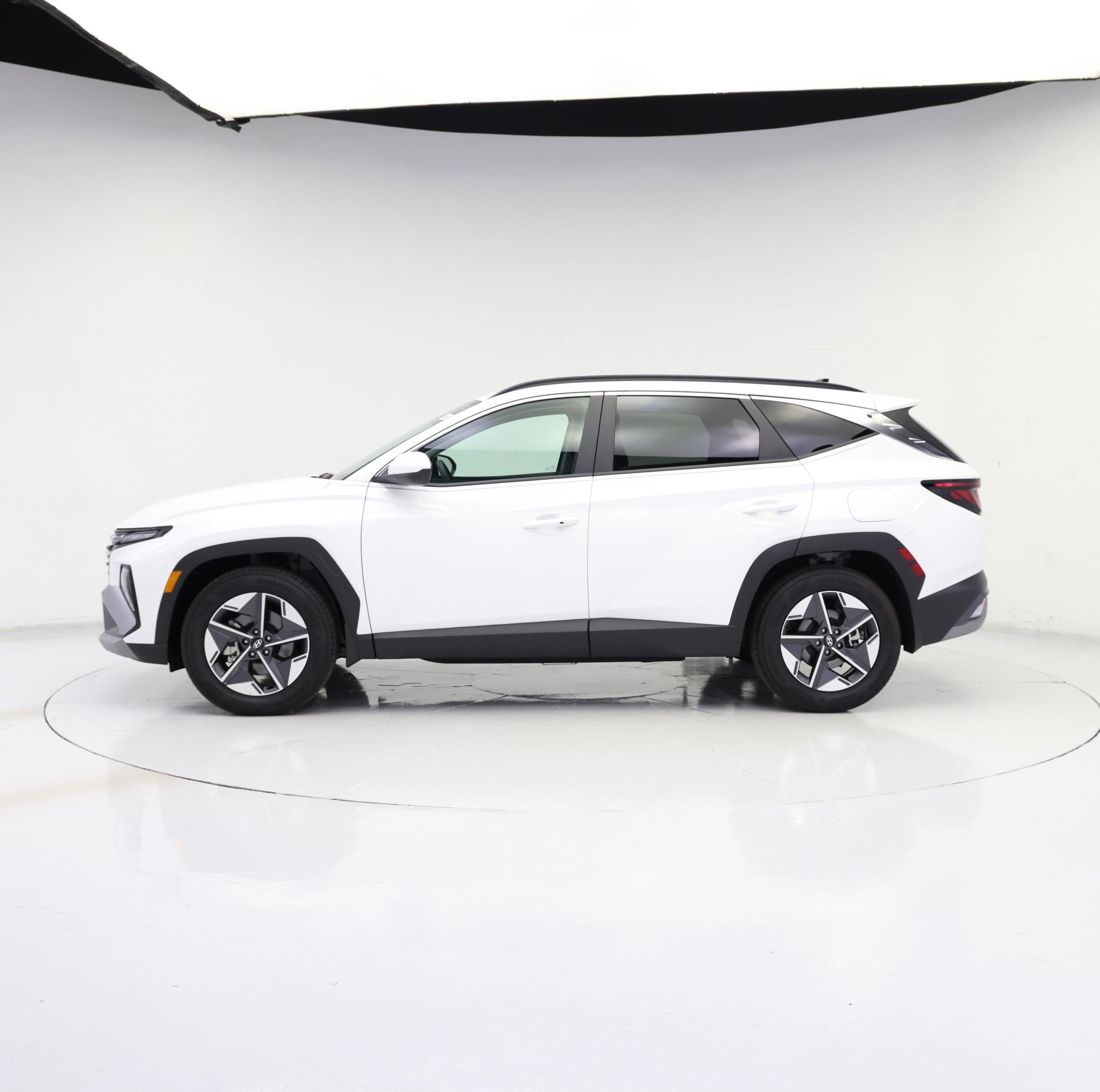 Thumbnail: 2026 Hyundai Tucson - 3