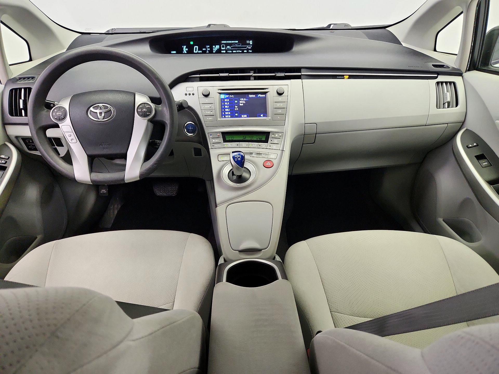 Thumbnail: 2014 Toyota Prius - 9