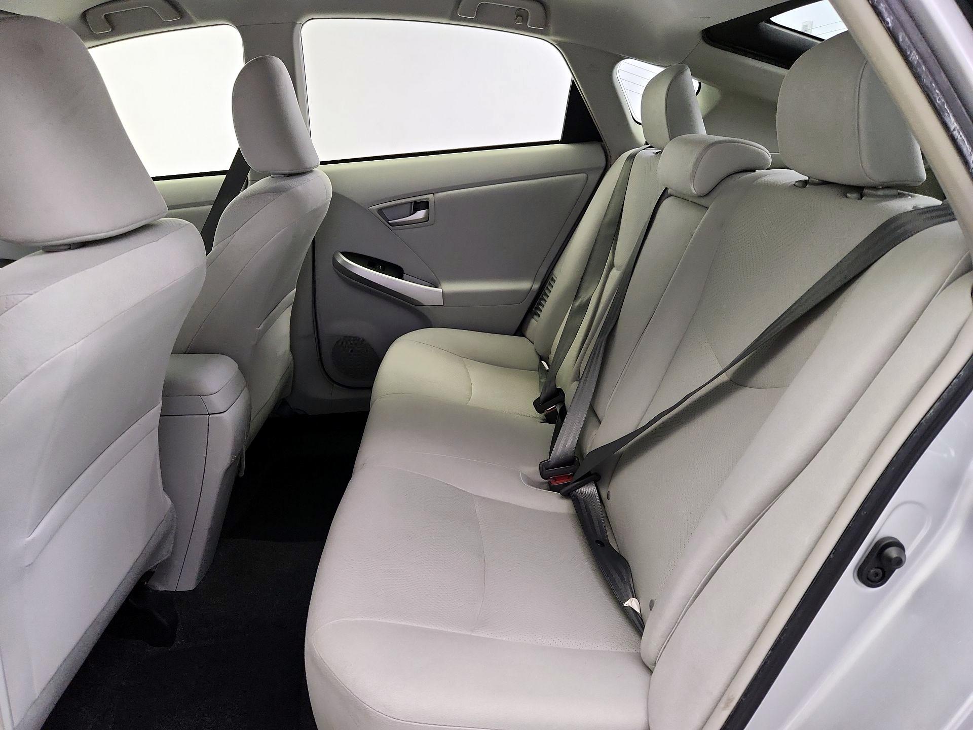 Thumbnail: 2014 Toyota Prius - 18
