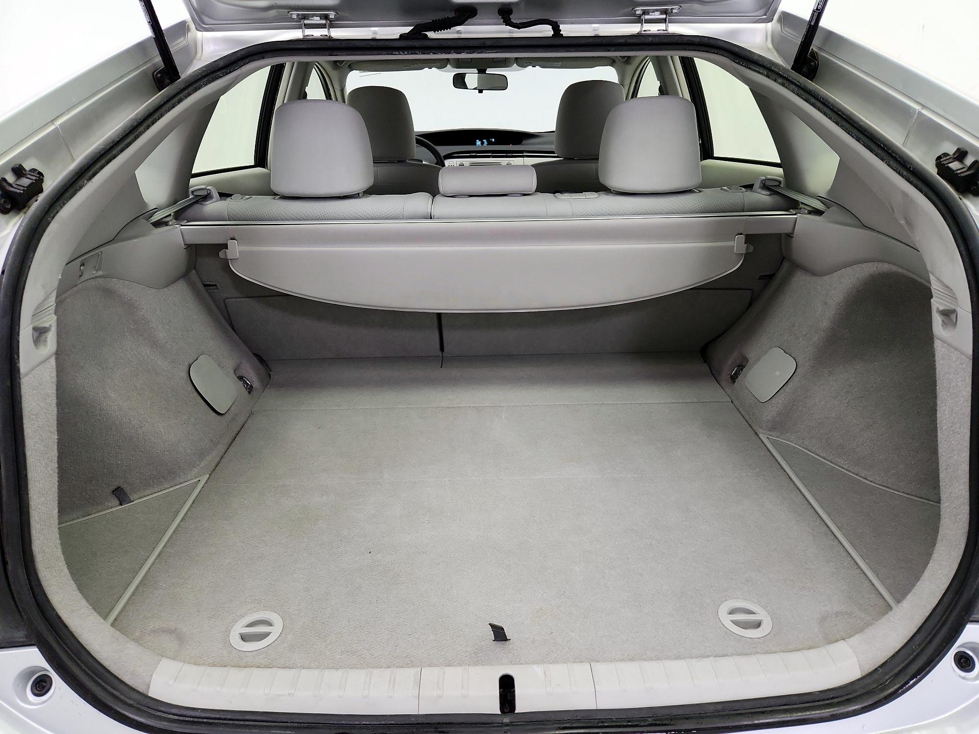 Thumbnail: 2014 Toyota Prius - 19