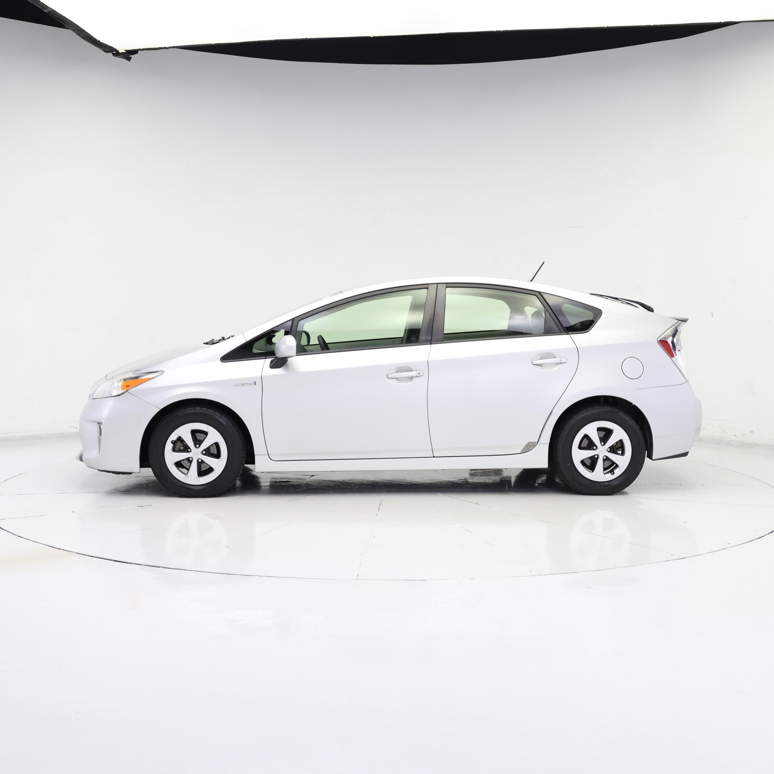 Thumbnail: 2014 Toyota Prius - 3