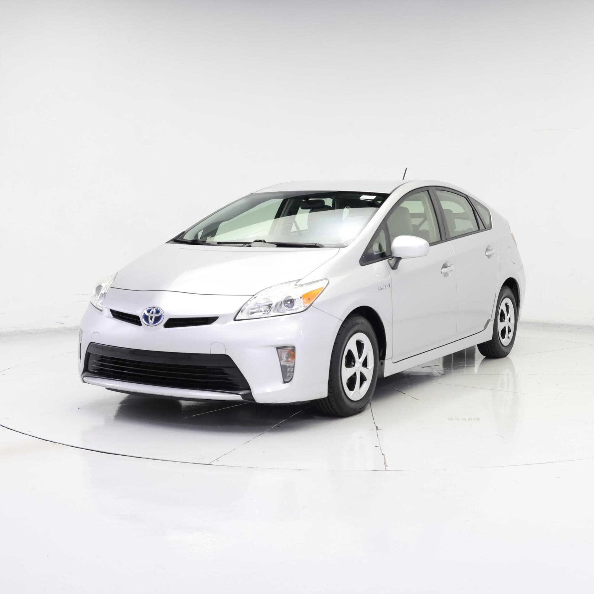 Thumbnail: 2014 Toyota Prius - 4