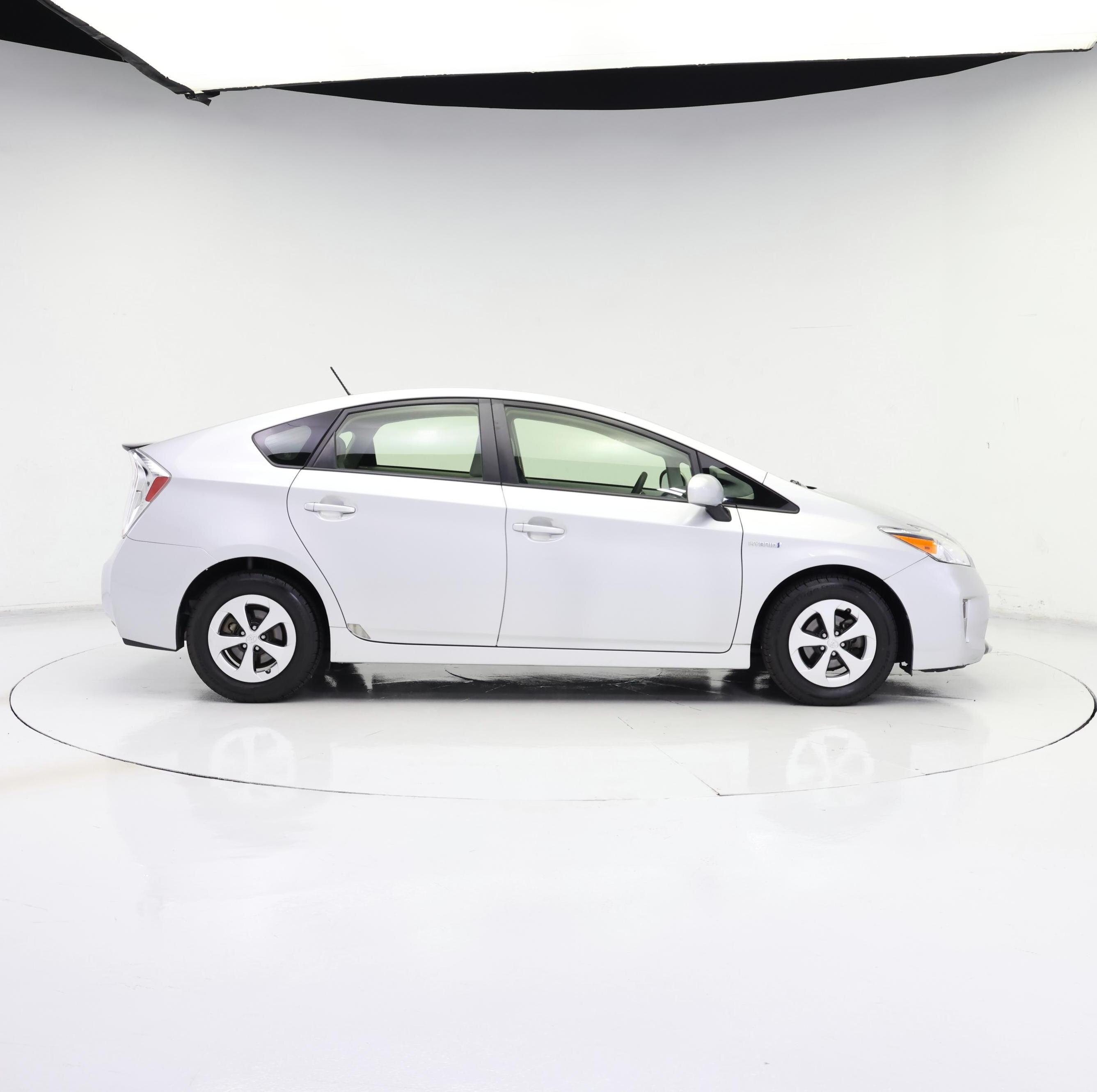 Thumbnail: 2014 Toyota Prius - 7