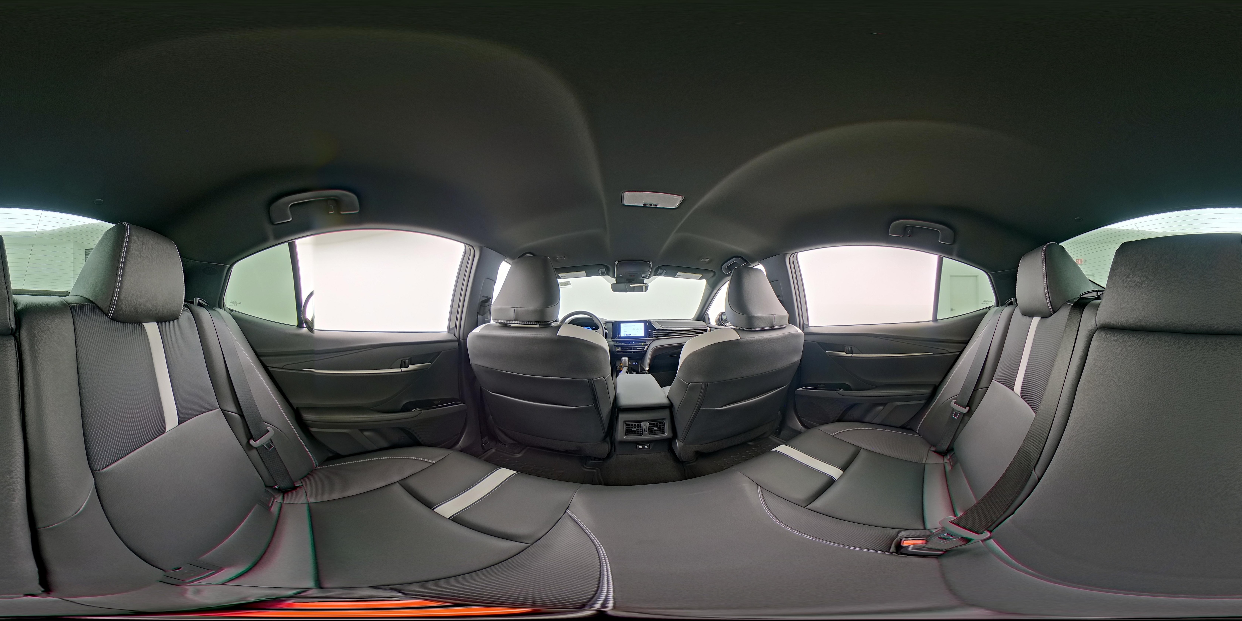 2025 Toyota Camry SE - Photo 25