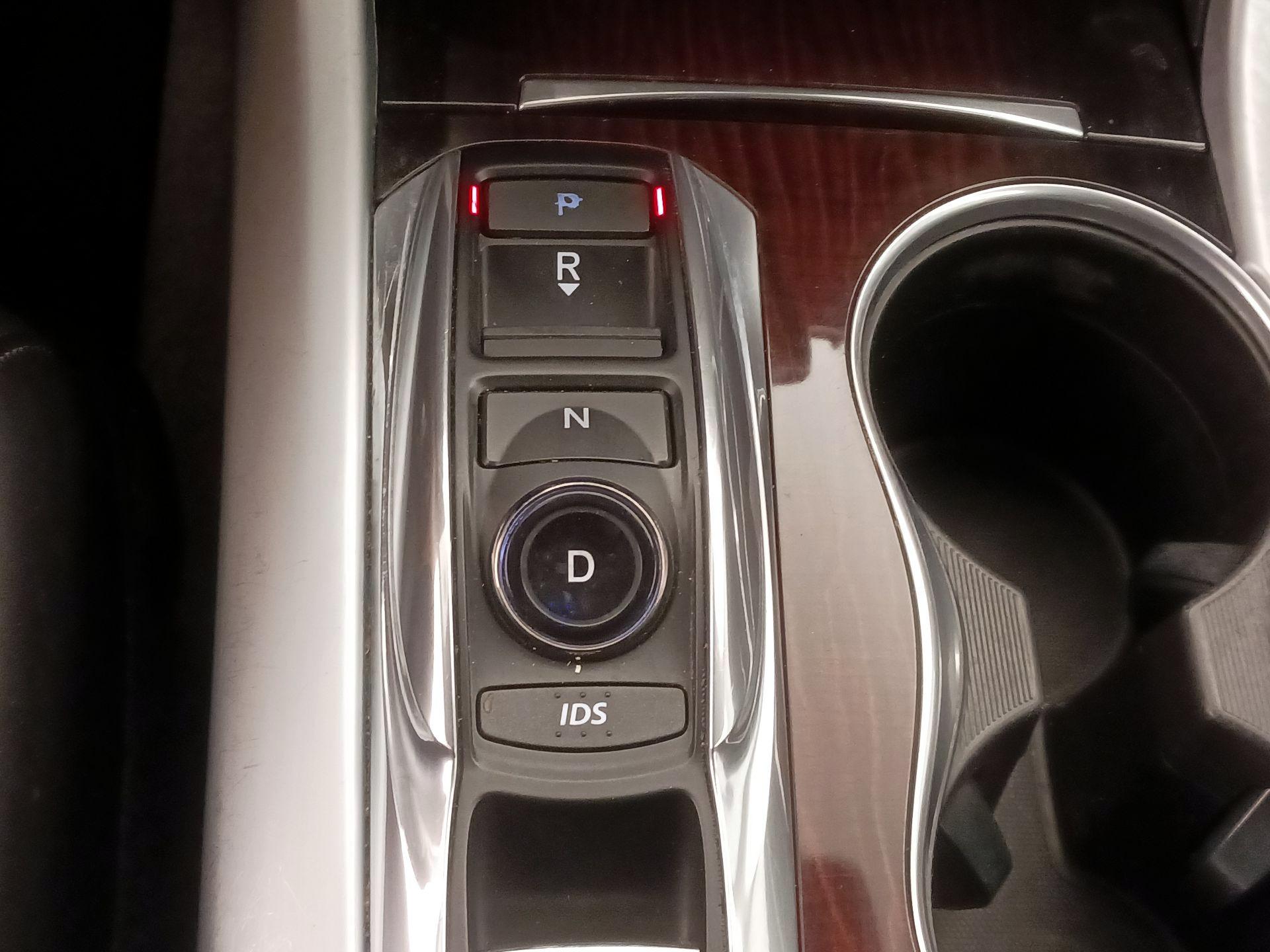 Thumbnail: 2017 Acura TLX - 18