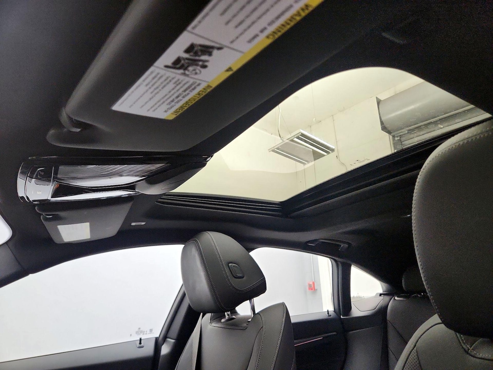 Sunroof(s) & Overhead Airbags