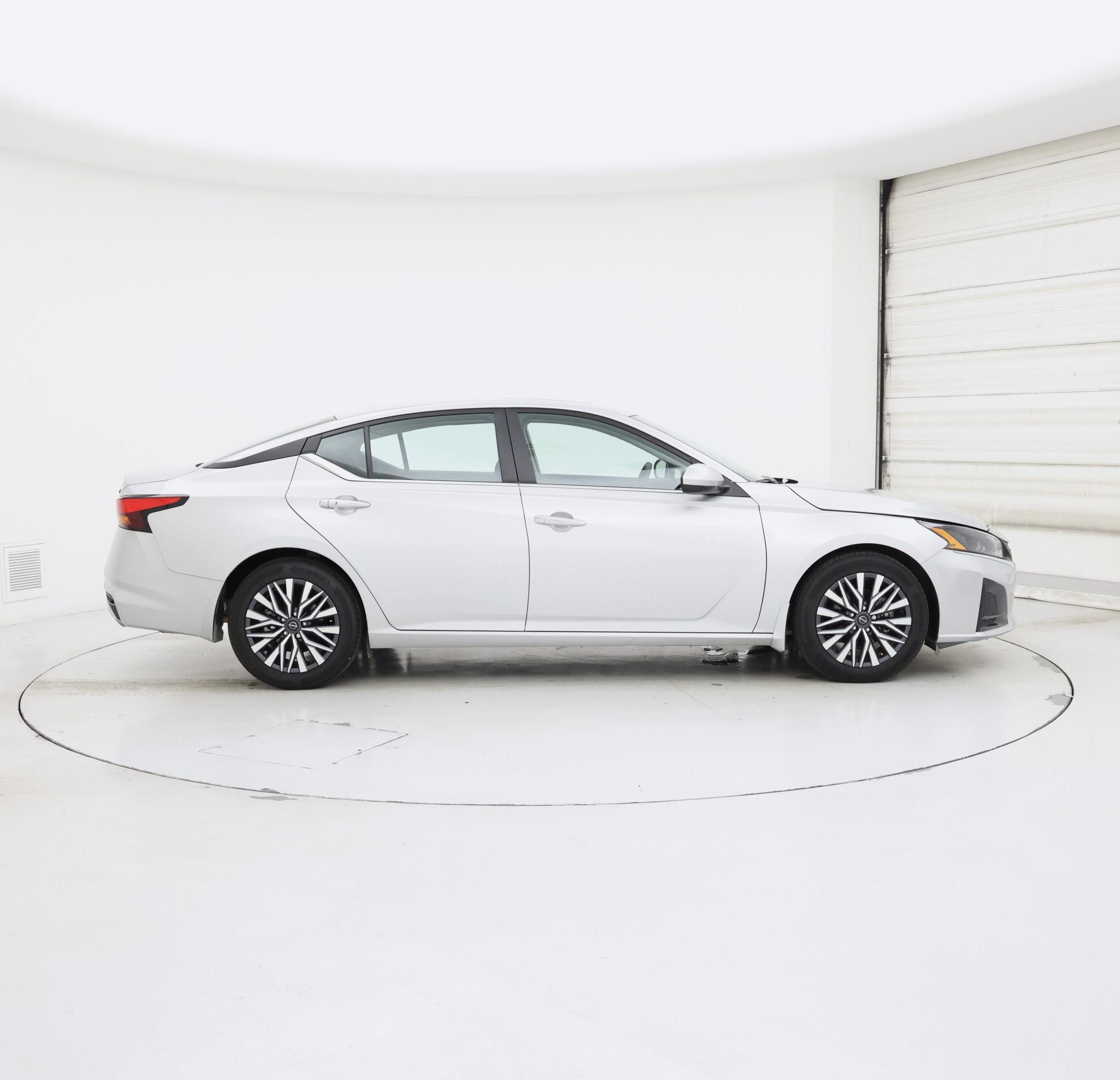 Thumbnail: 2024 Nissan Altima - 7