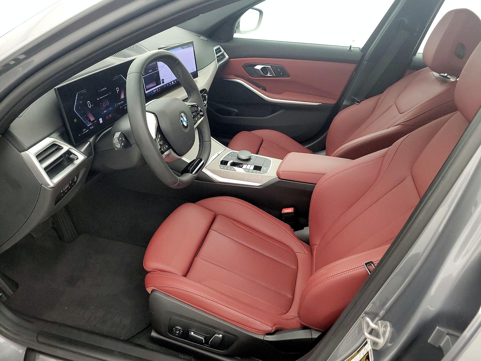 2025 BMW 3 Series 330i - Photo 12