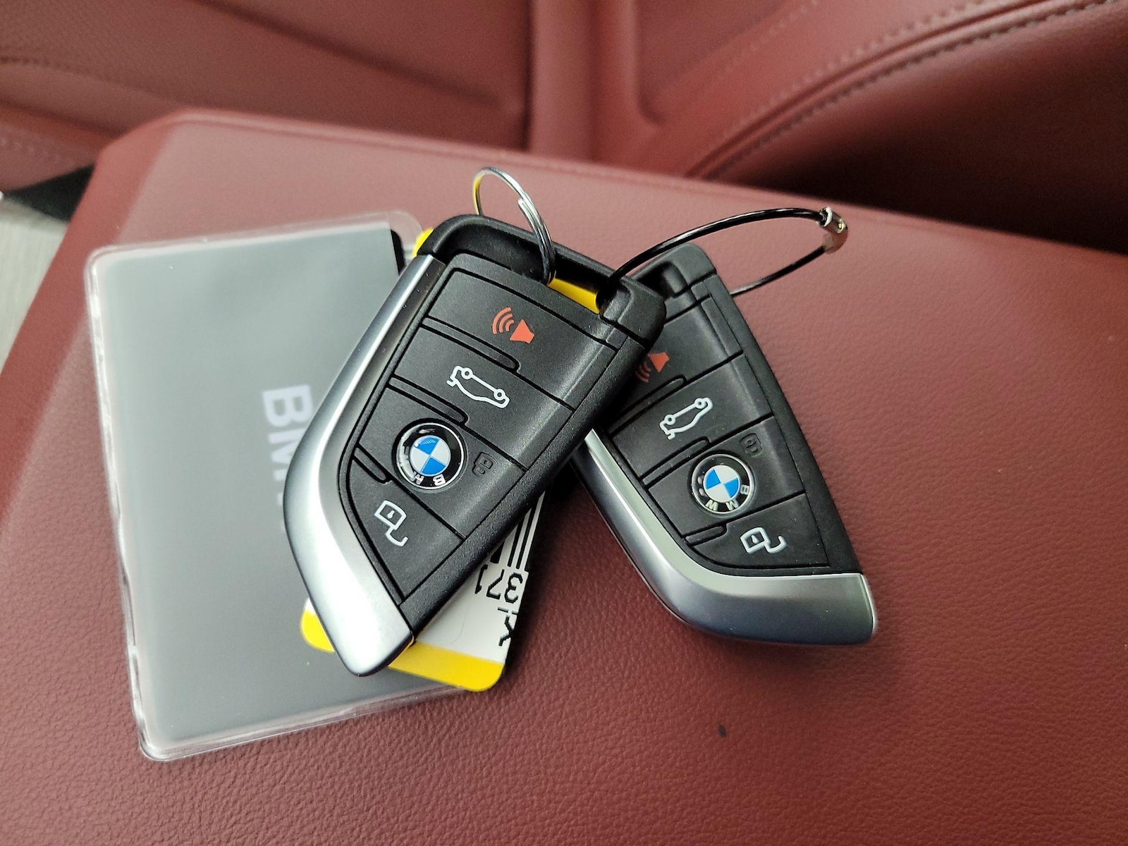 2025 BMW 3 Series 330i - Photo 25