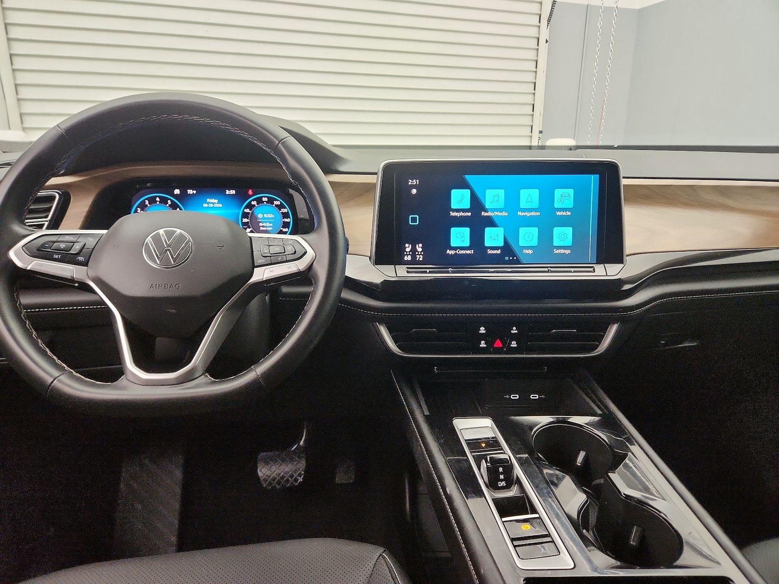 Apple CarPlay® & Android Auto™
